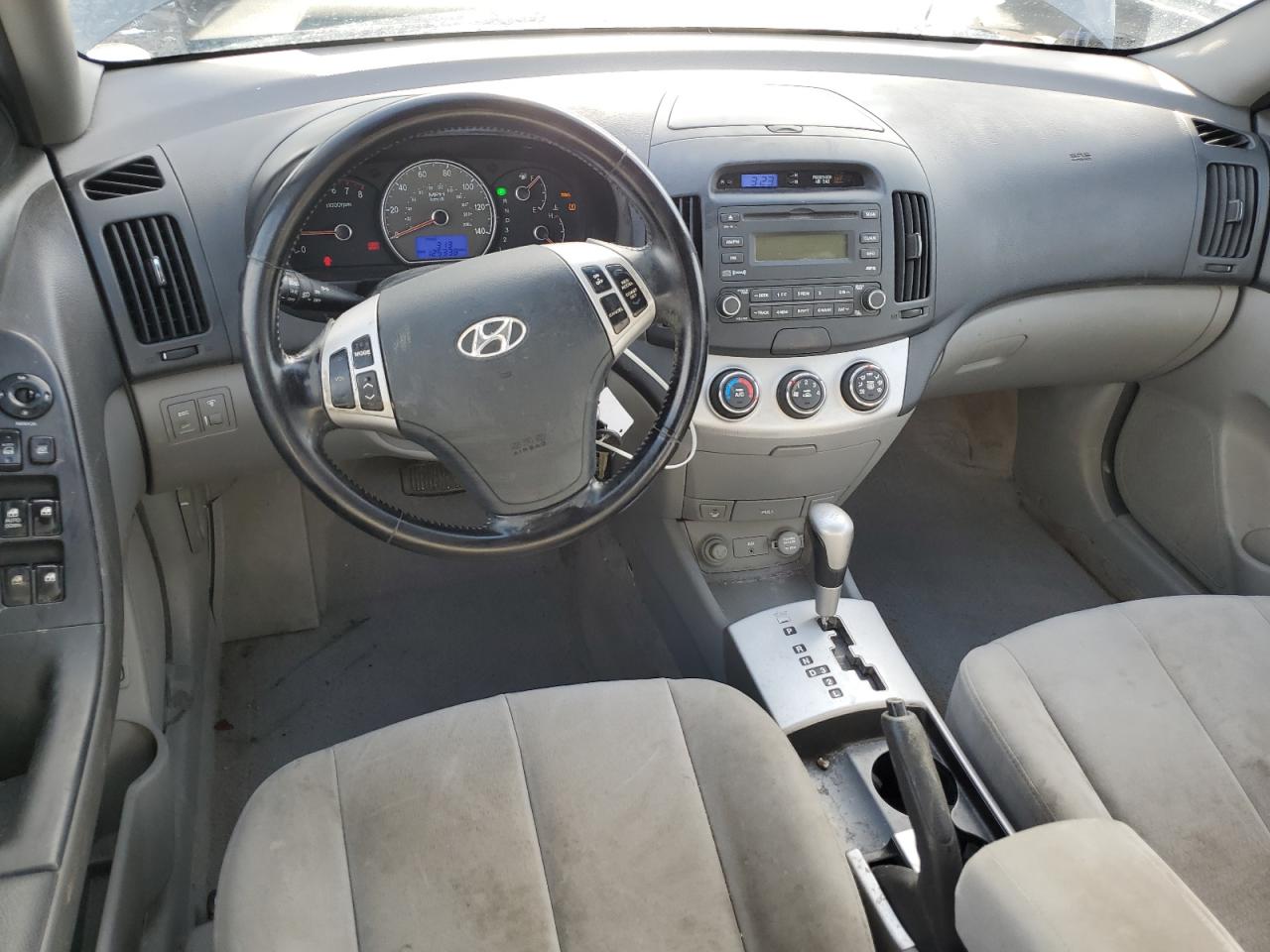2008 Hyundai Elantra - Image 8