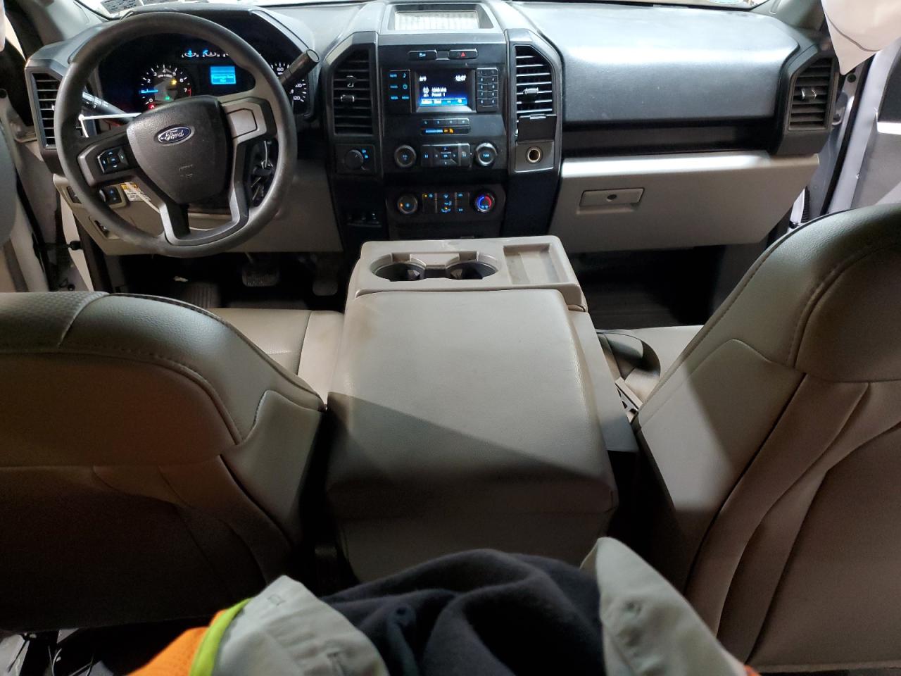 2017 Ford F-150 - Image 8