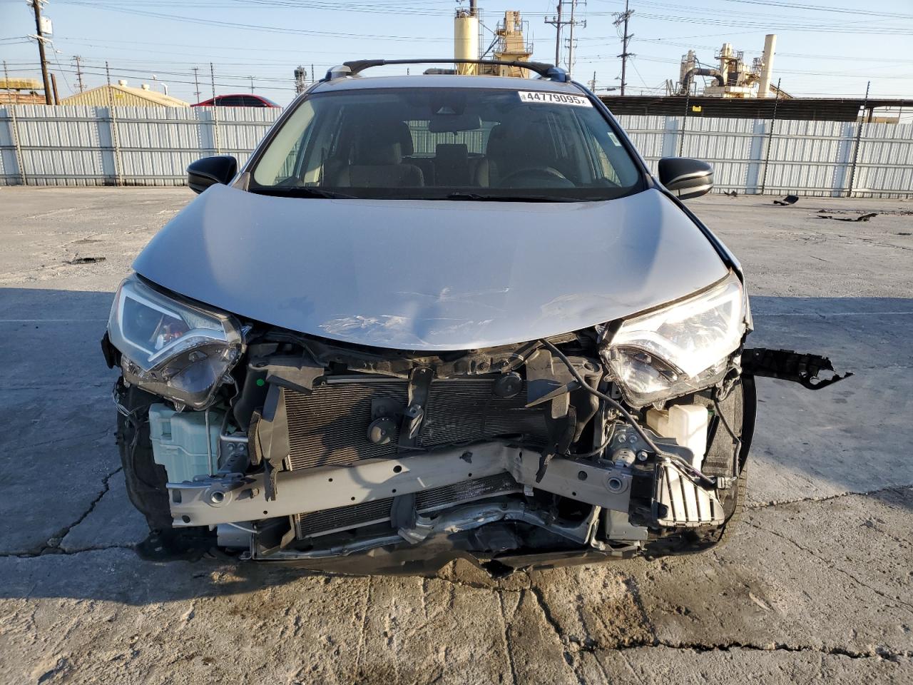 2018 Toyota RAV 4 - Image 5