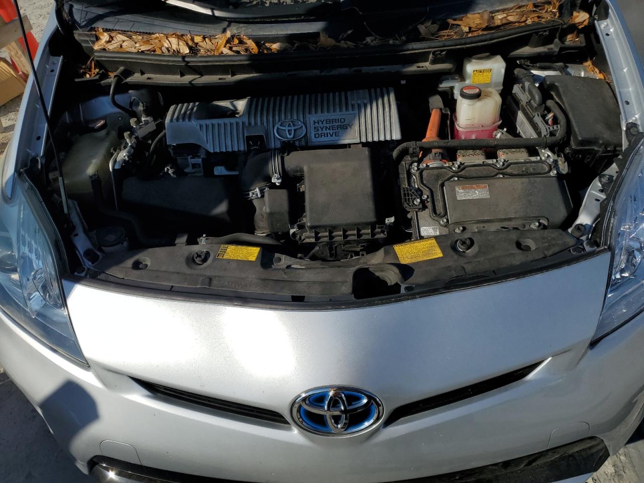 2015 Toyota Prius - Image 11