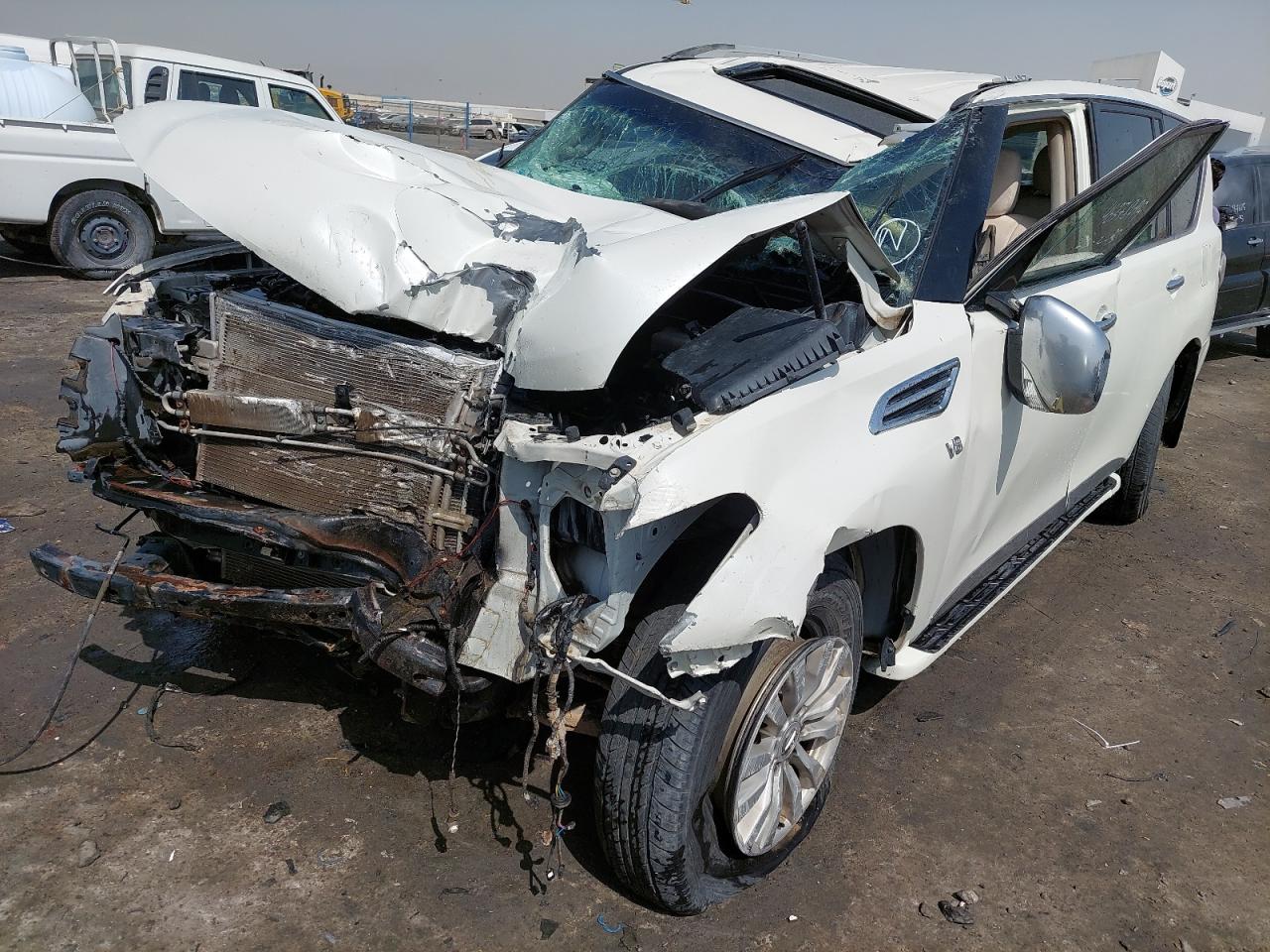 JN8AY2NY7E9070514 - 2014 Nissan Patrol - #46378495