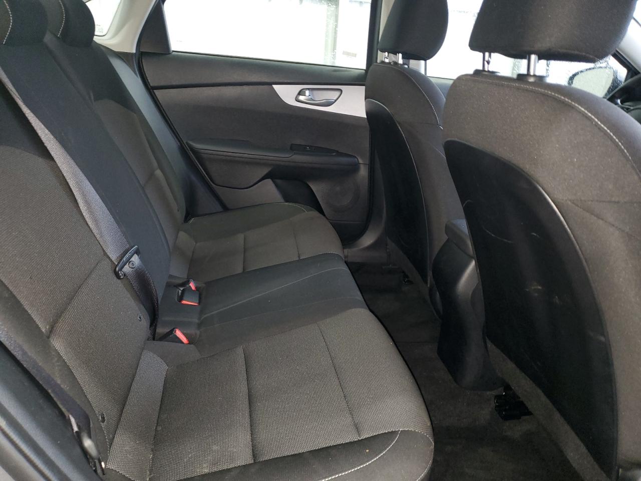 2024 Kia Forte - Image 10