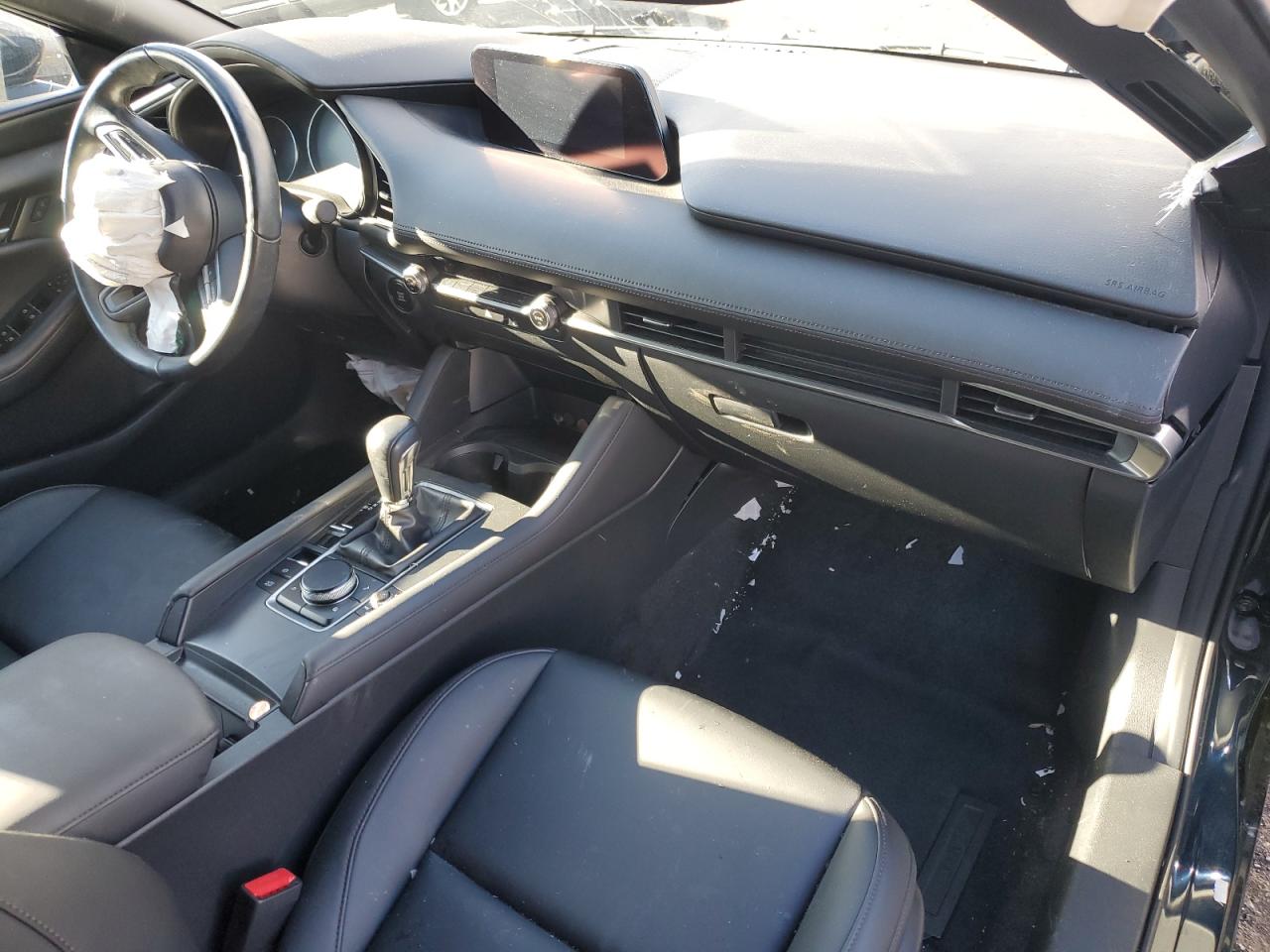 2021 Mazda 3 - Image 8