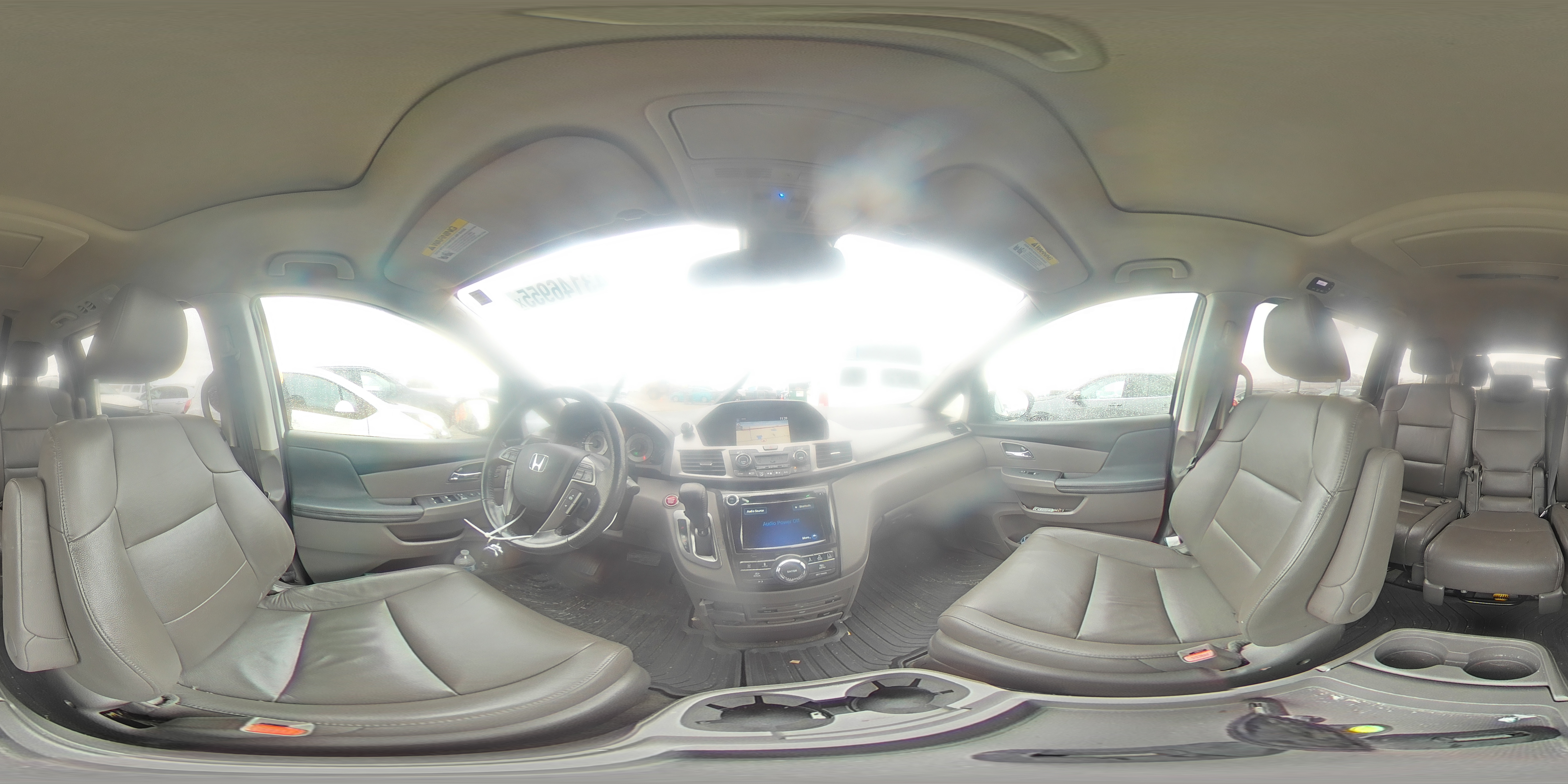 2015 Honda Odyssey - Image 12
