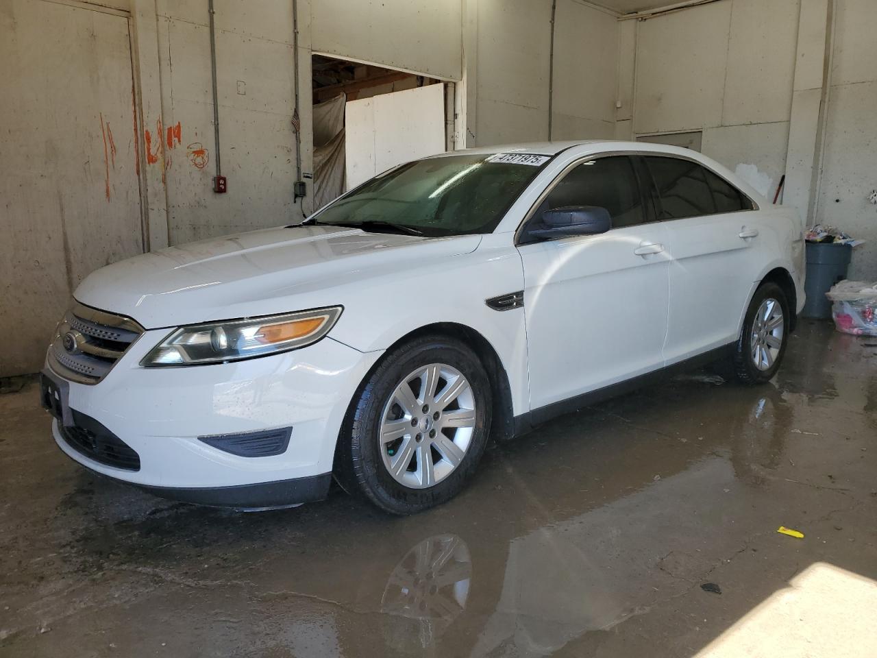 2012 Ford Taurus - Image 1