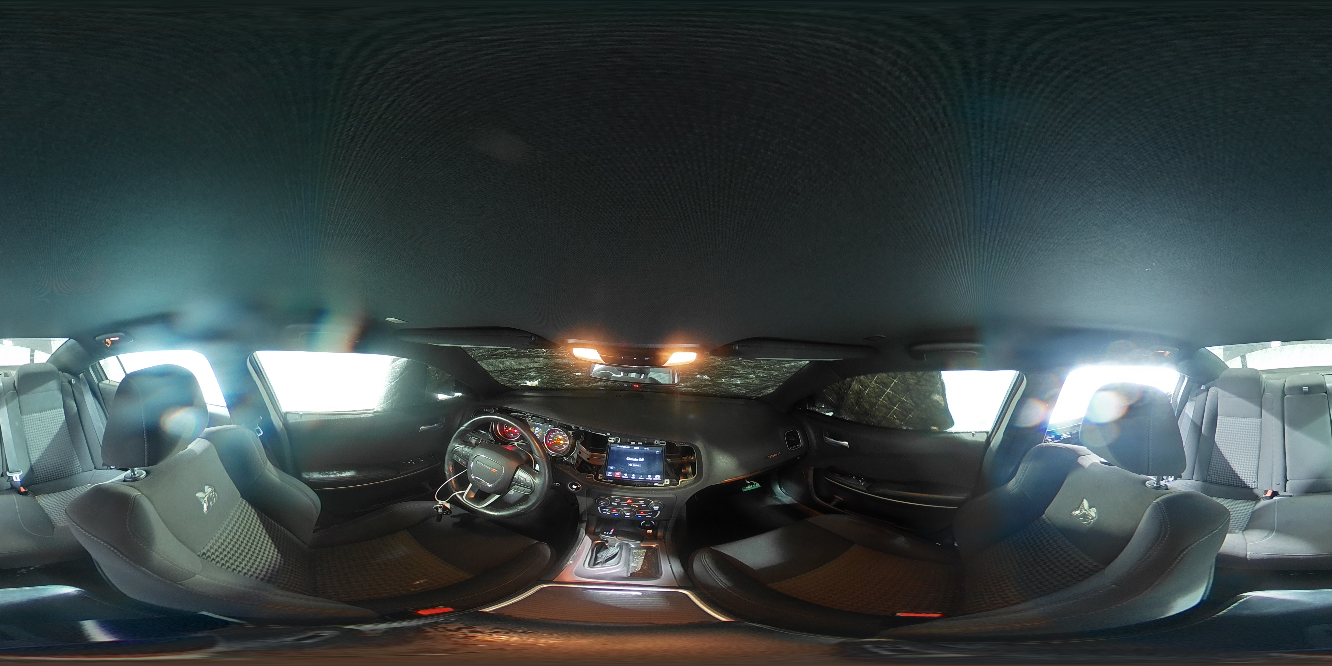 2021 Dodge Charger - Image 12