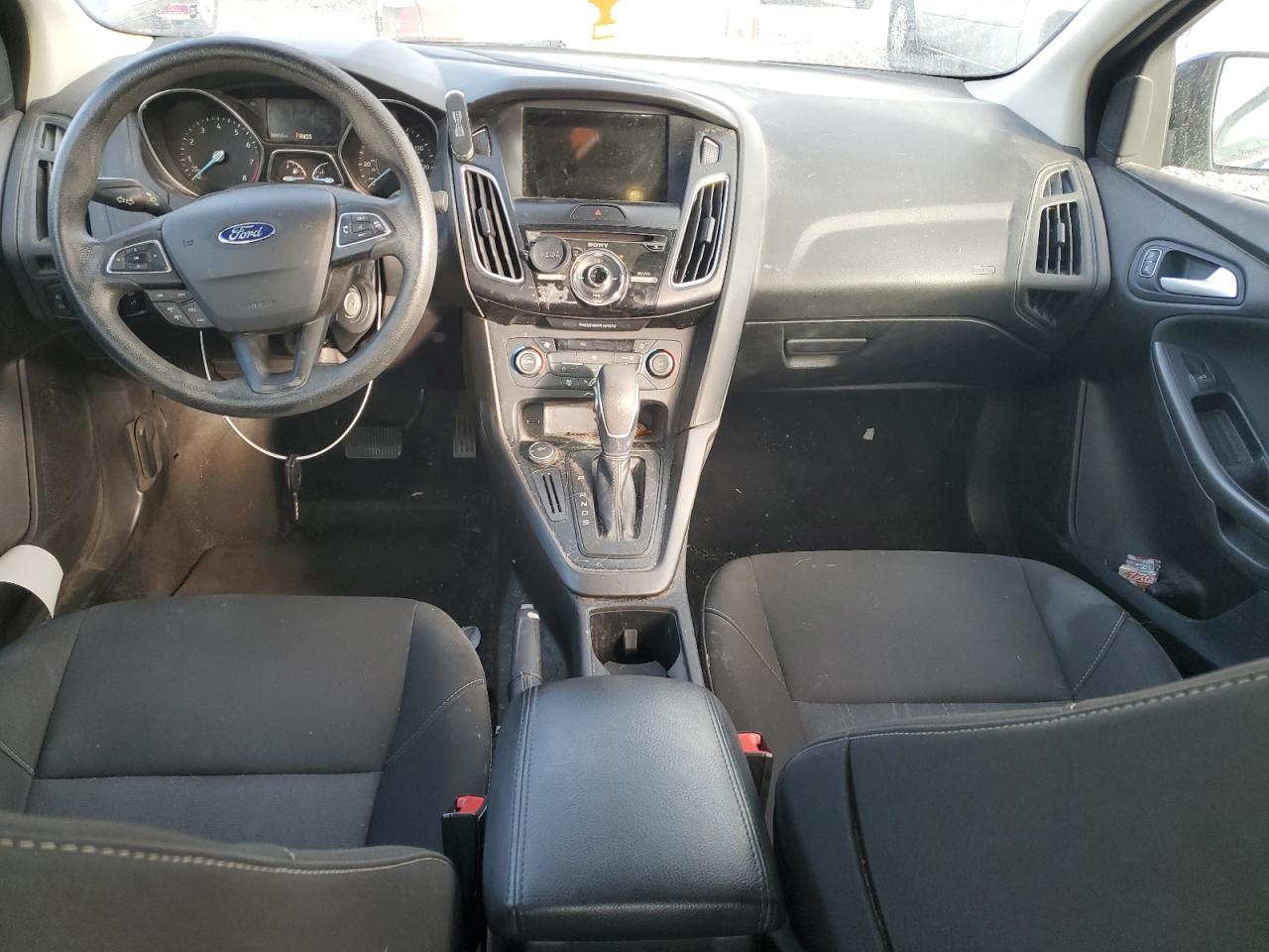 1FADP3H22HL266575 FORD FOCUS 2017