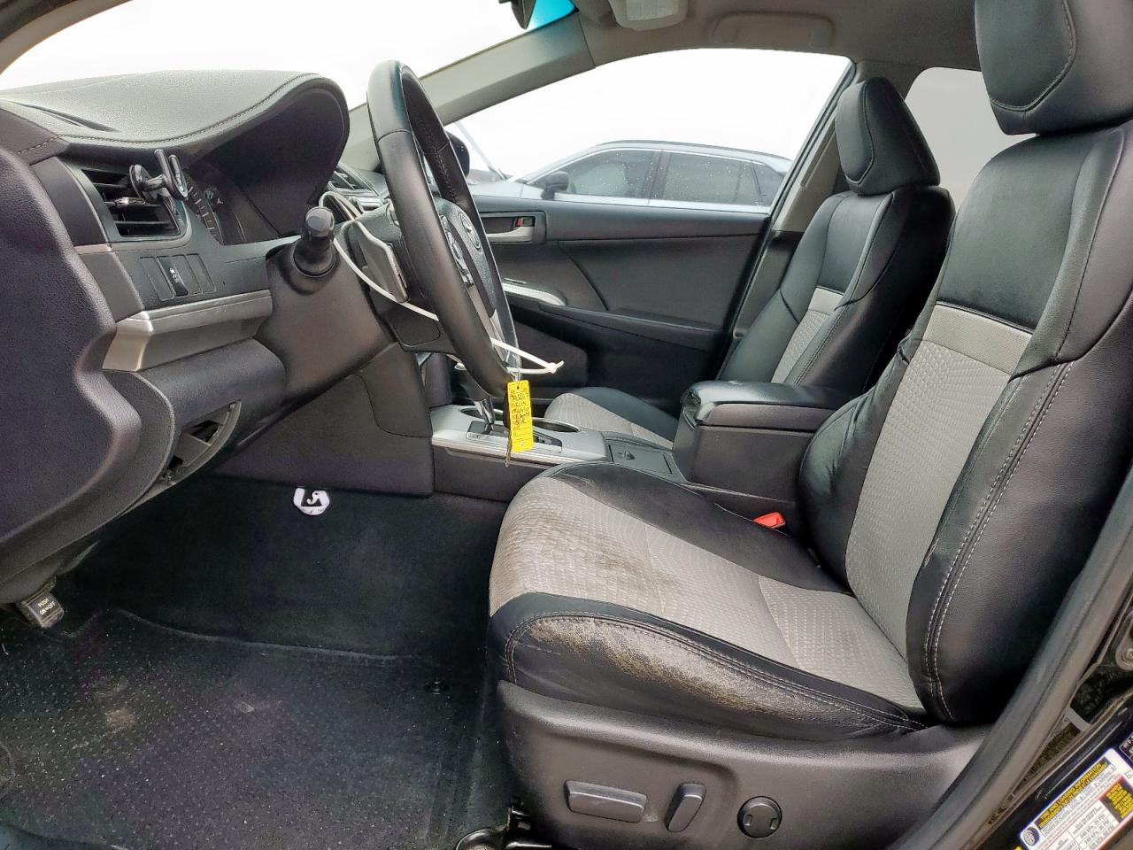 2014 Toyota Camry - Image 7