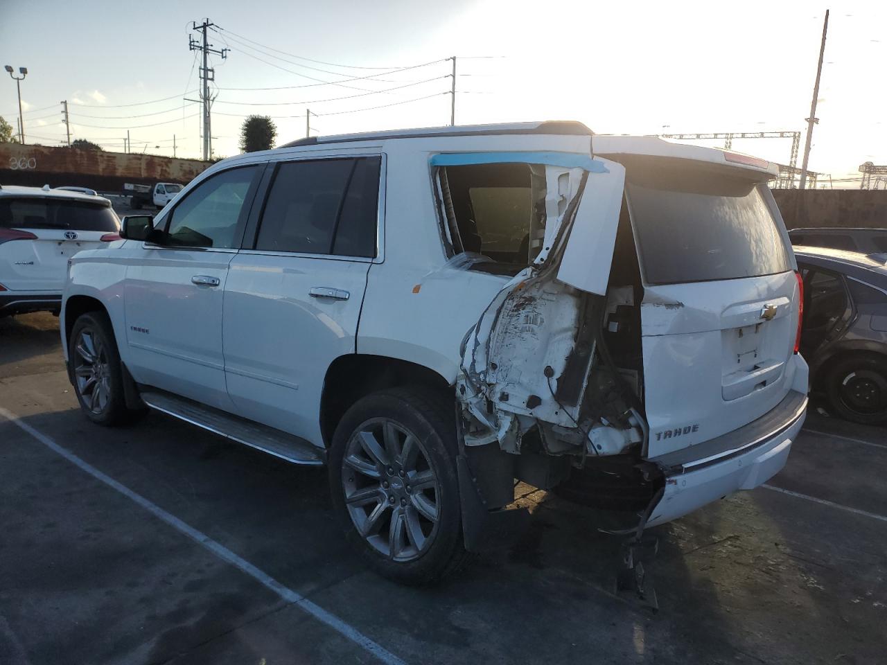 2015 Chevrolet Tahoe - Image 2