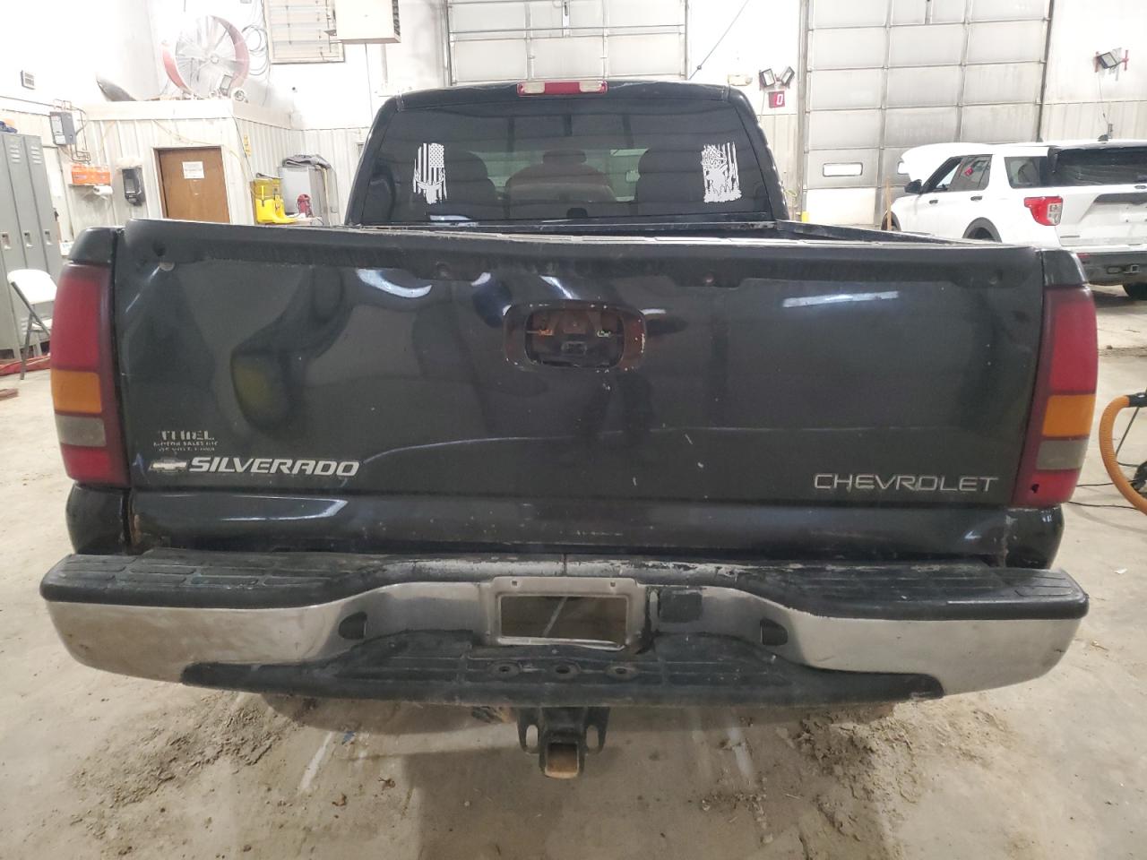 2003 Chevrolet Silverado - Image 6