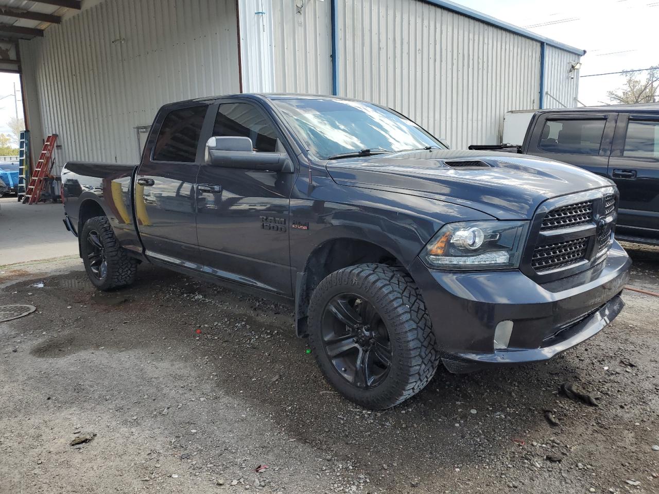 2016 RAM 1500 - Image 4