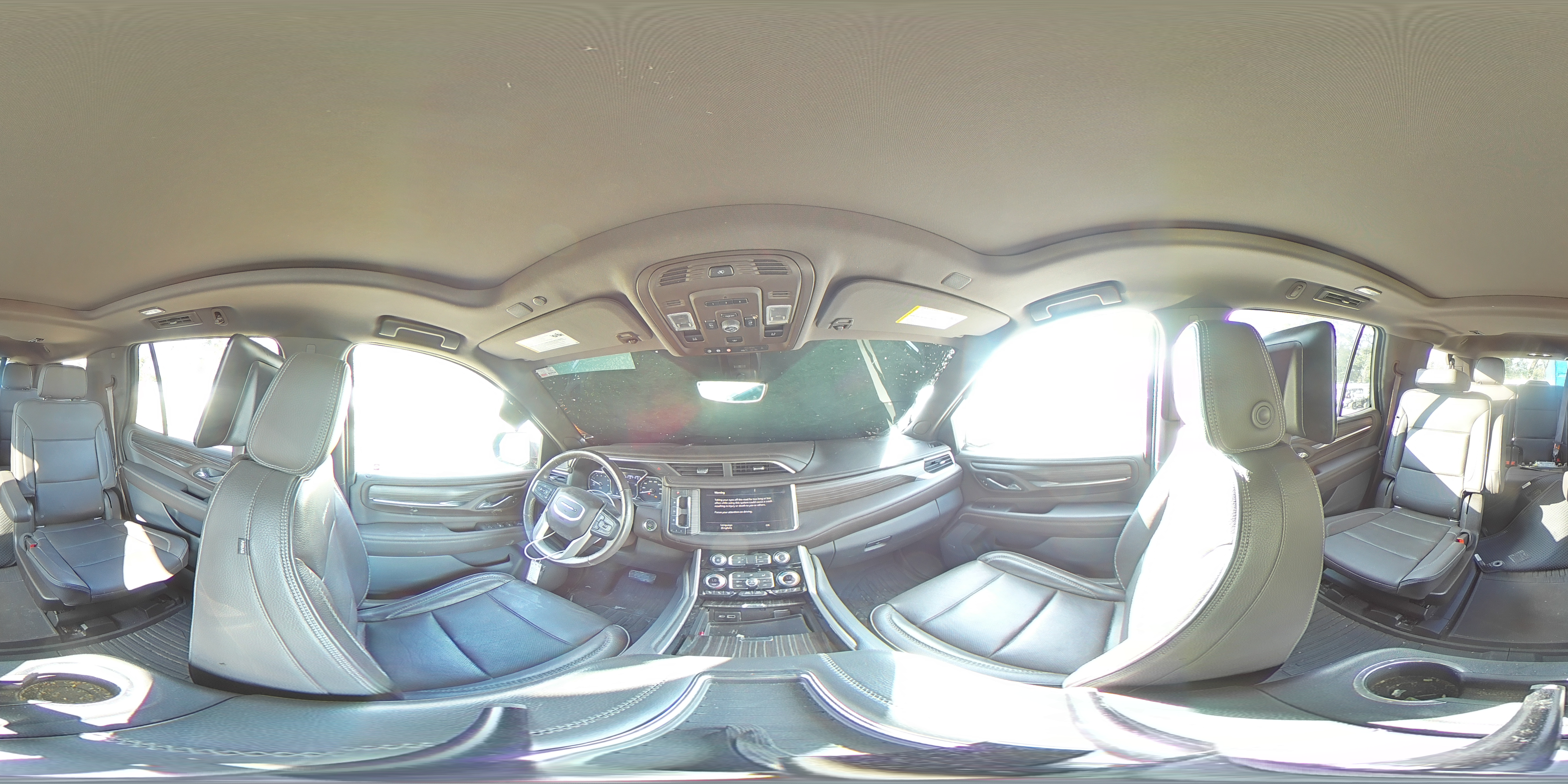2021 GMC Yukon - Image 16