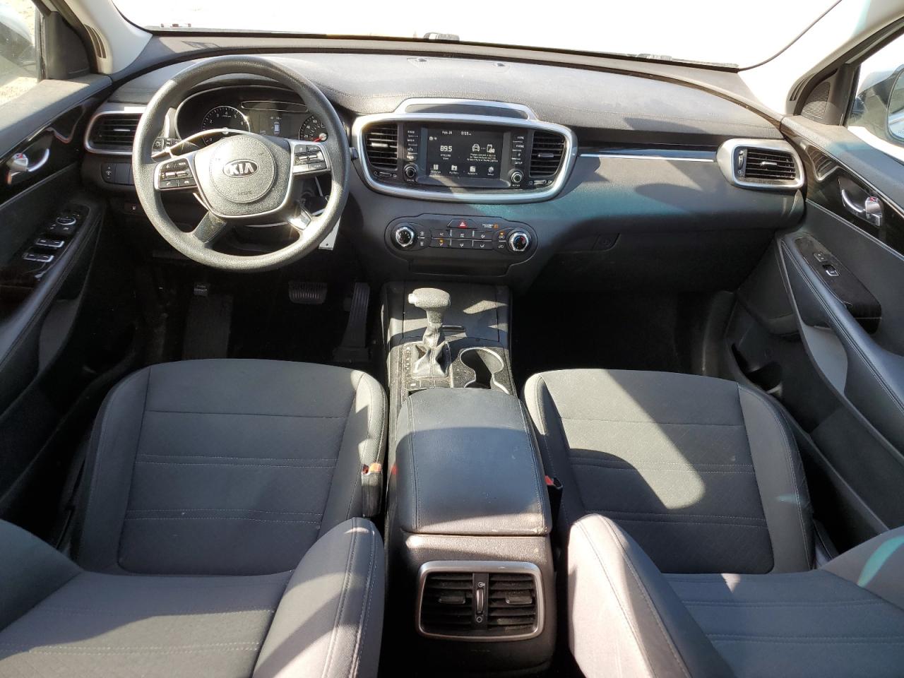 2019 Kia Sorento - Image 8