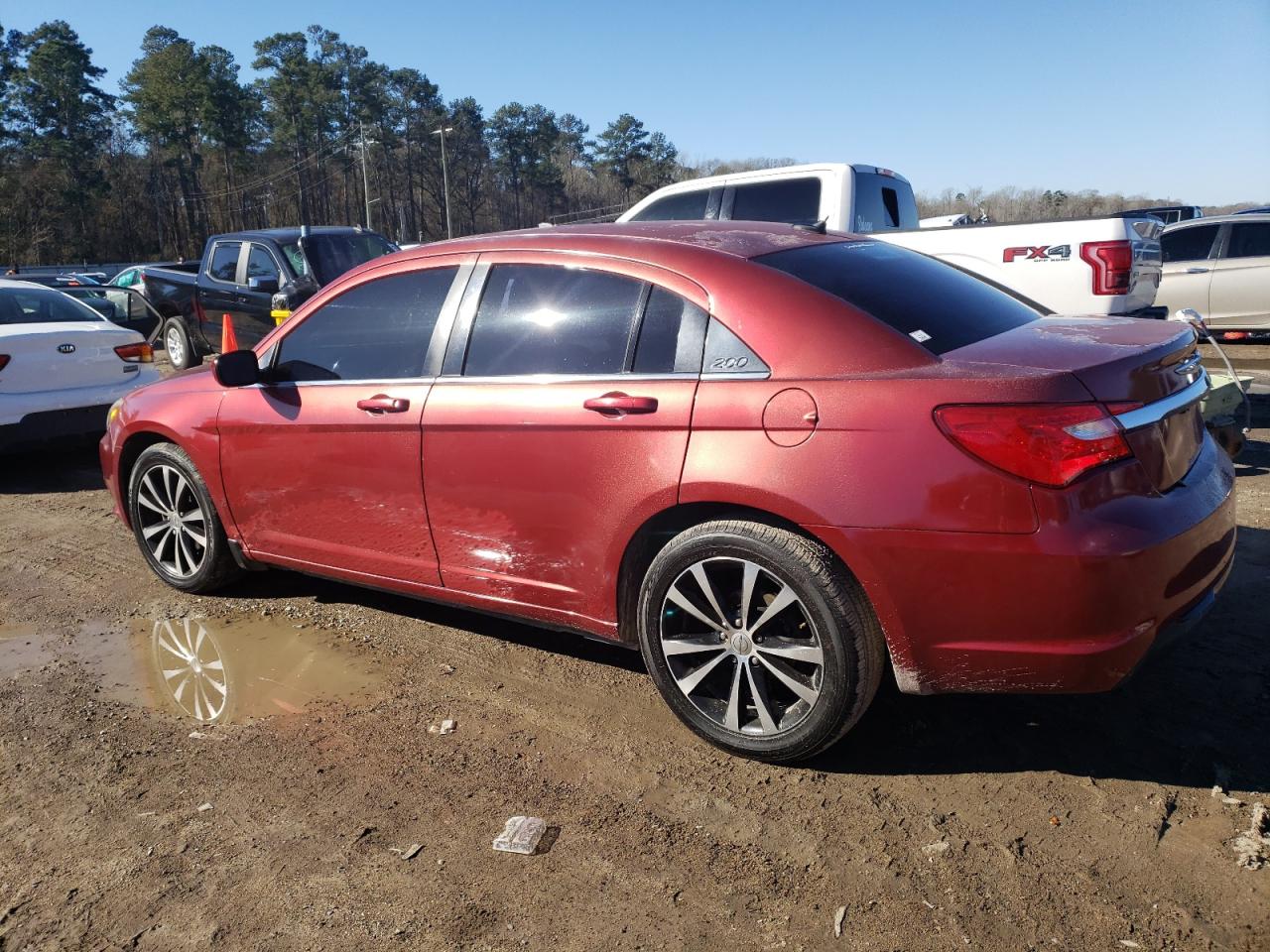2014 Chrysler 200 - Image 2