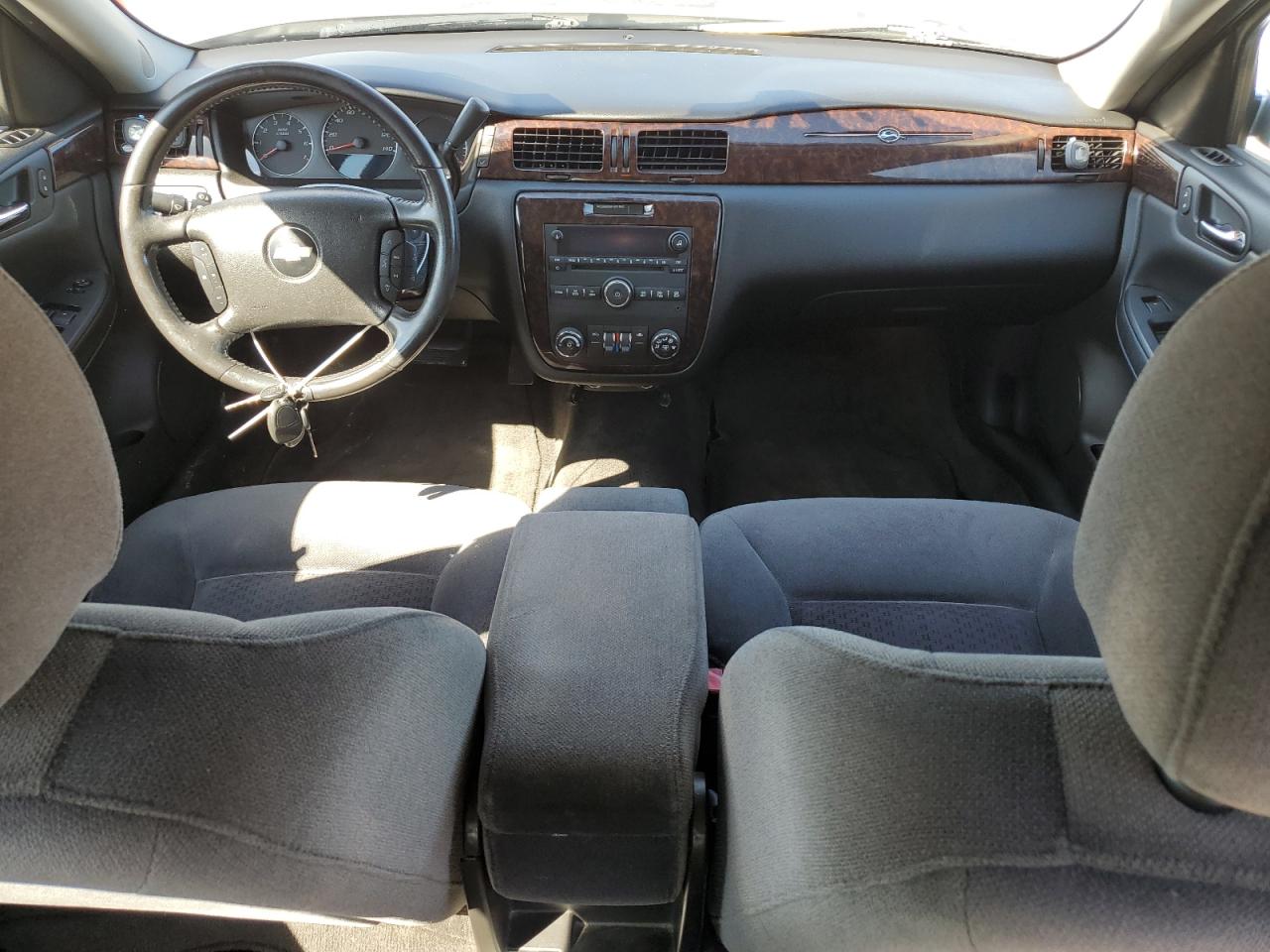 2012 Chevrolet Impala - Image 8
