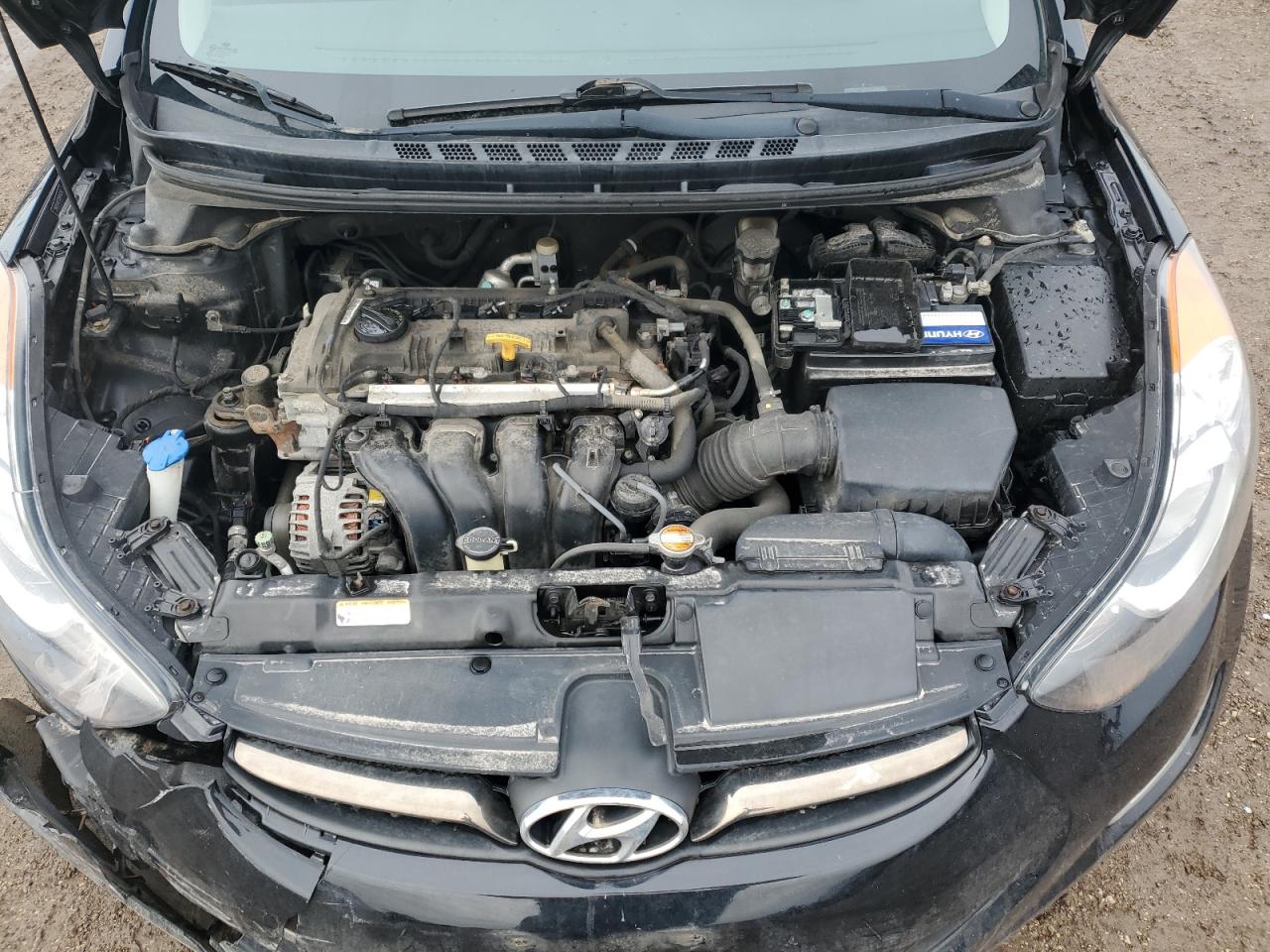 2012 Hyundai Elantra - Image 12