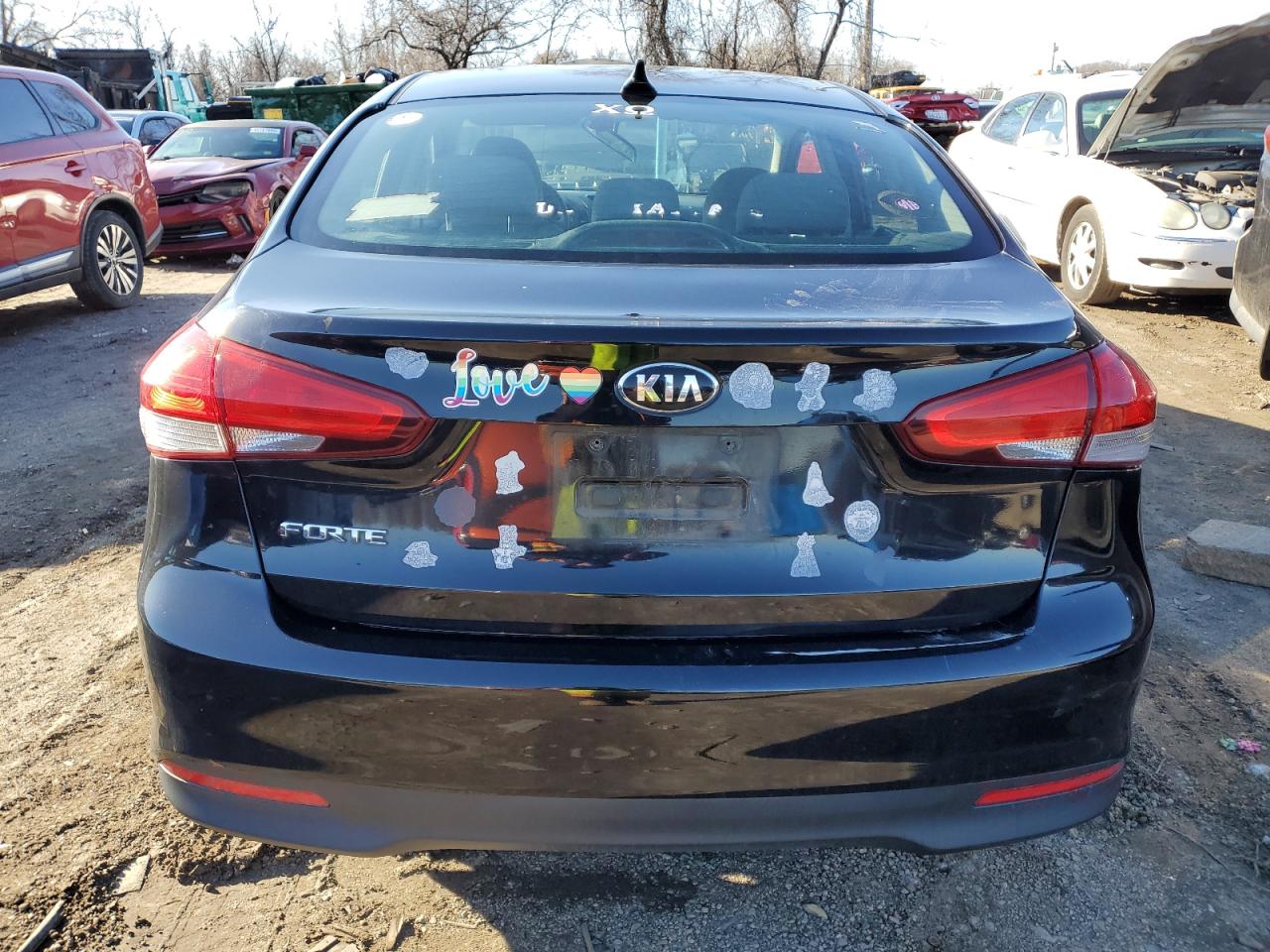 2017 Kia Forte - Image 6