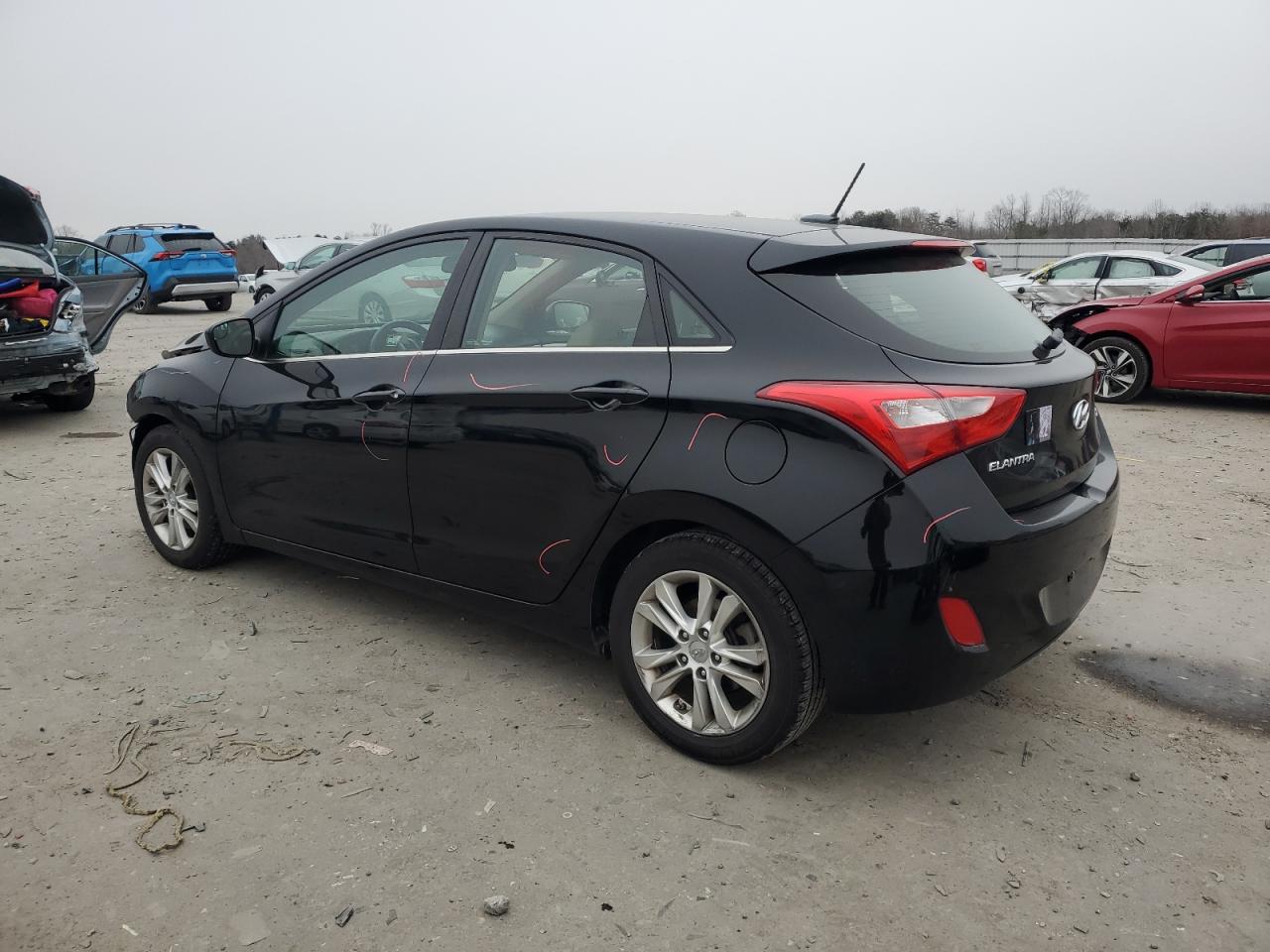 2014 Hyundai Elantra - Image 2