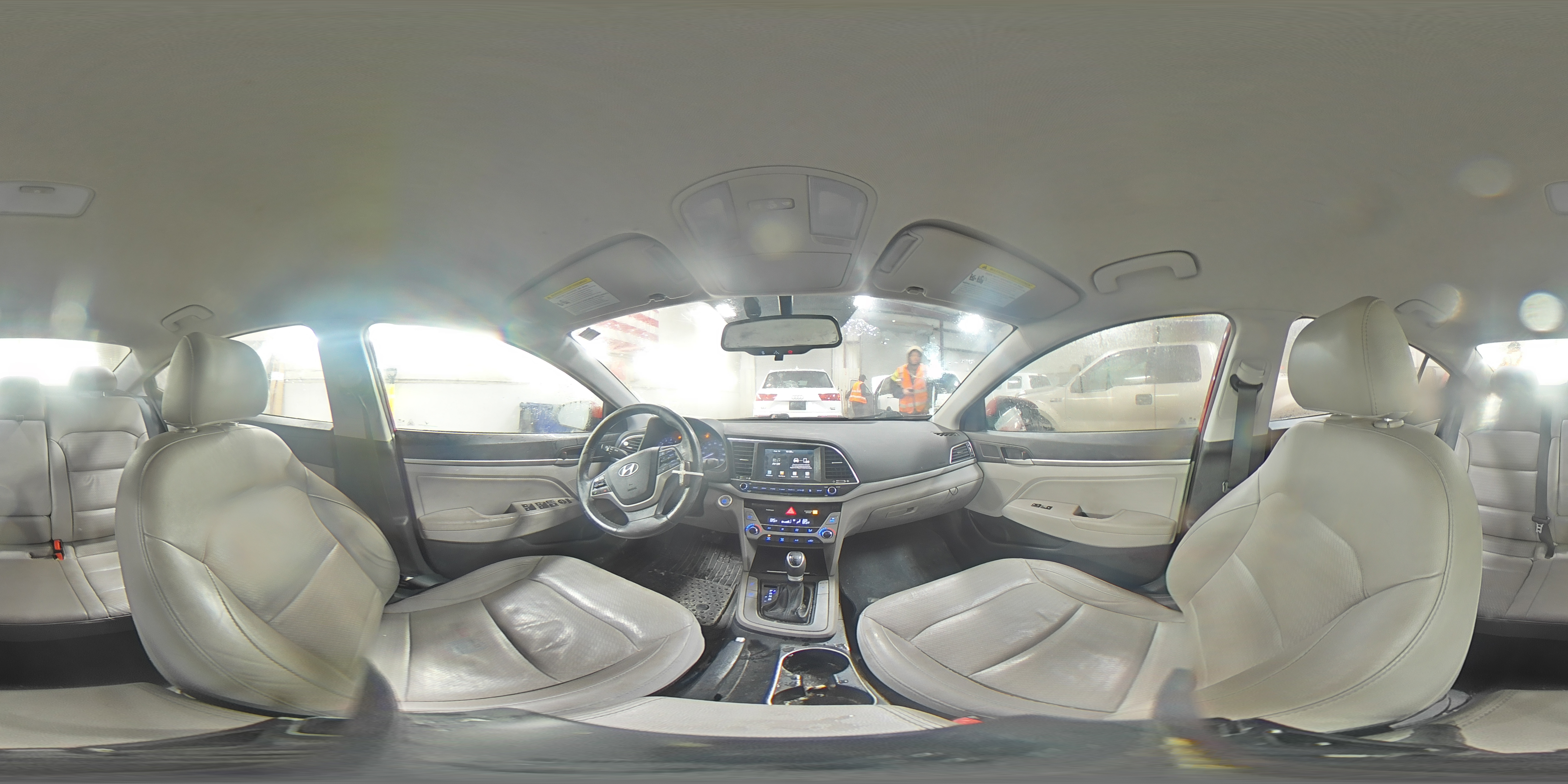 2017 Hyundai Elantra - Image 14