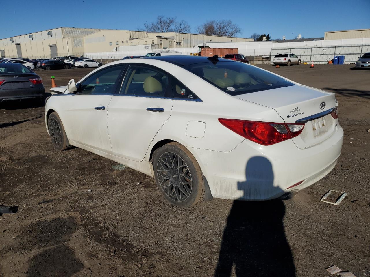 2012 Hyundai Sonata - Image 2