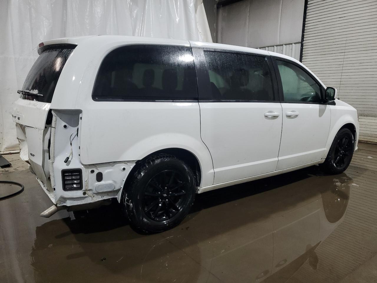 2020 Dodge Caravan - Image 3