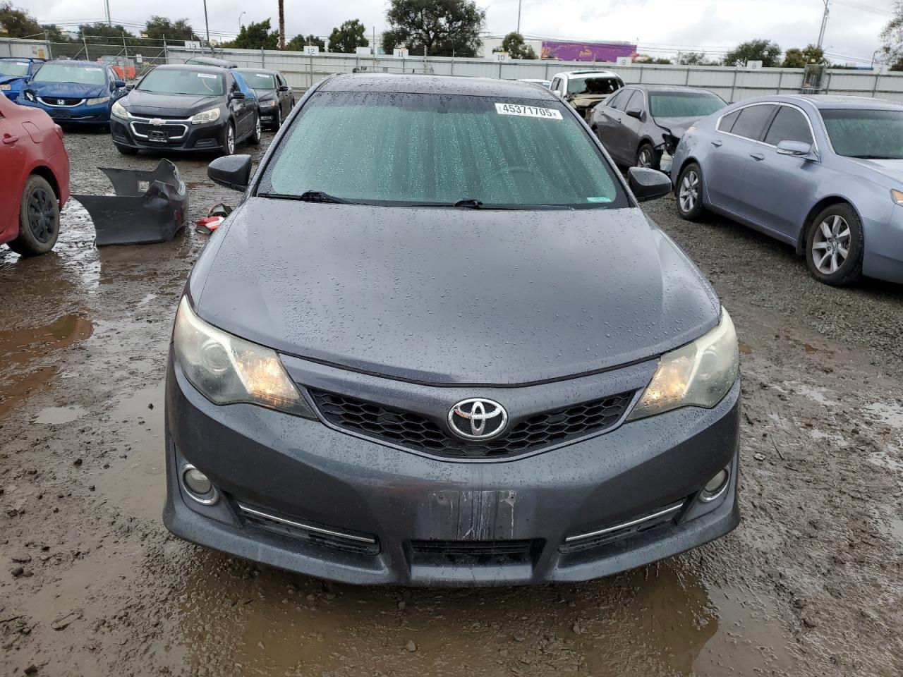 2014 Toyota Camry - Image 5