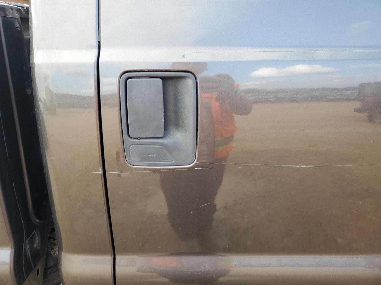 2006 Ford F250 - Image 10