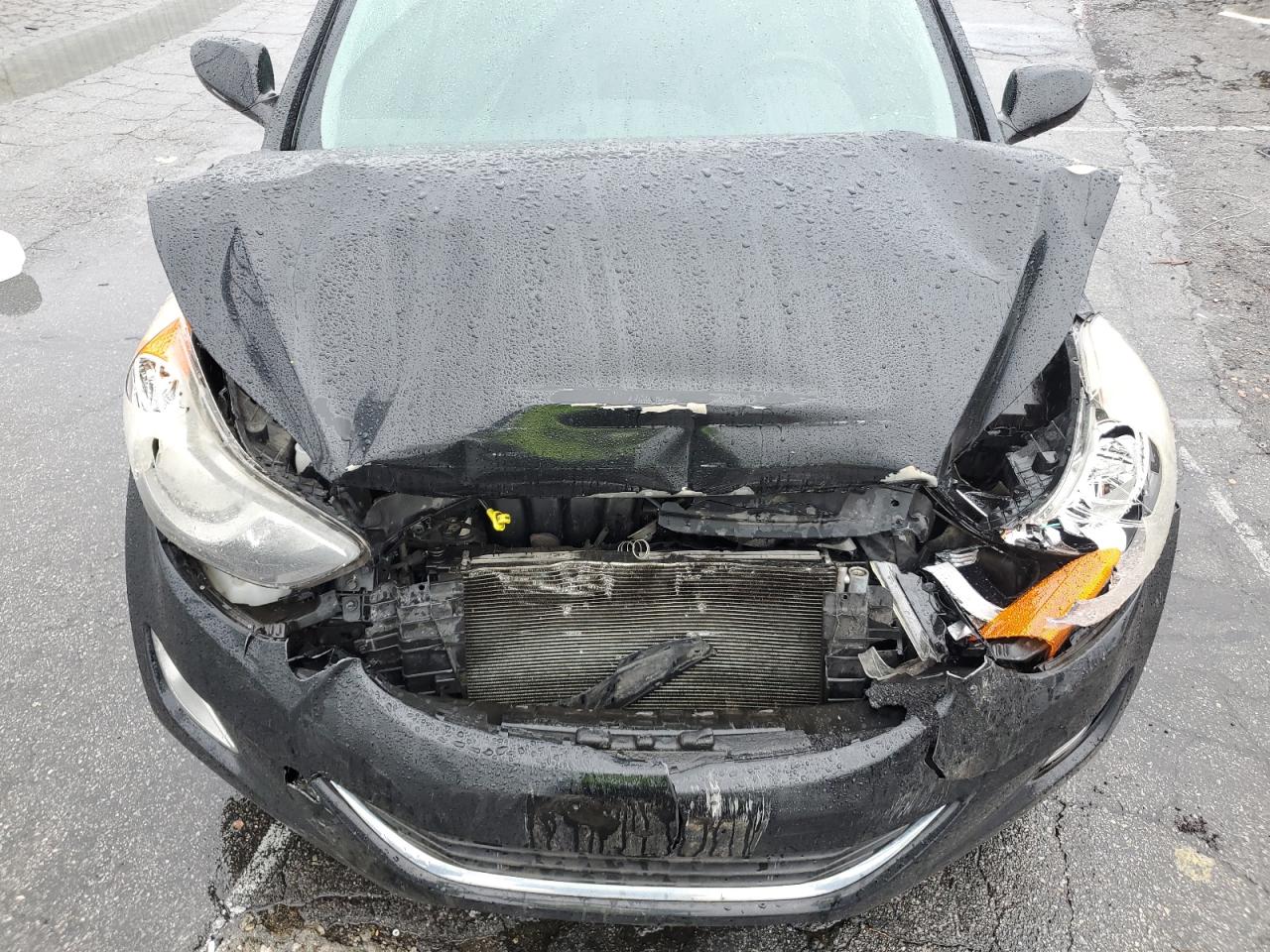 2013 Hyundai Elantra - Image 13