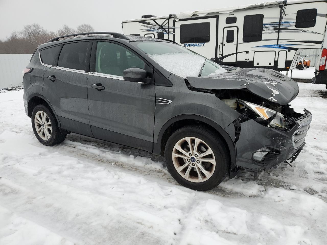 1FMCU0GD1JUA75113 FORD ESCAPE 2018