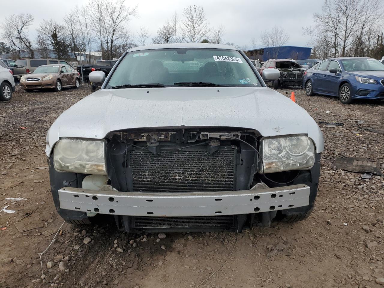 2009 Chrysler 300 - Image 5