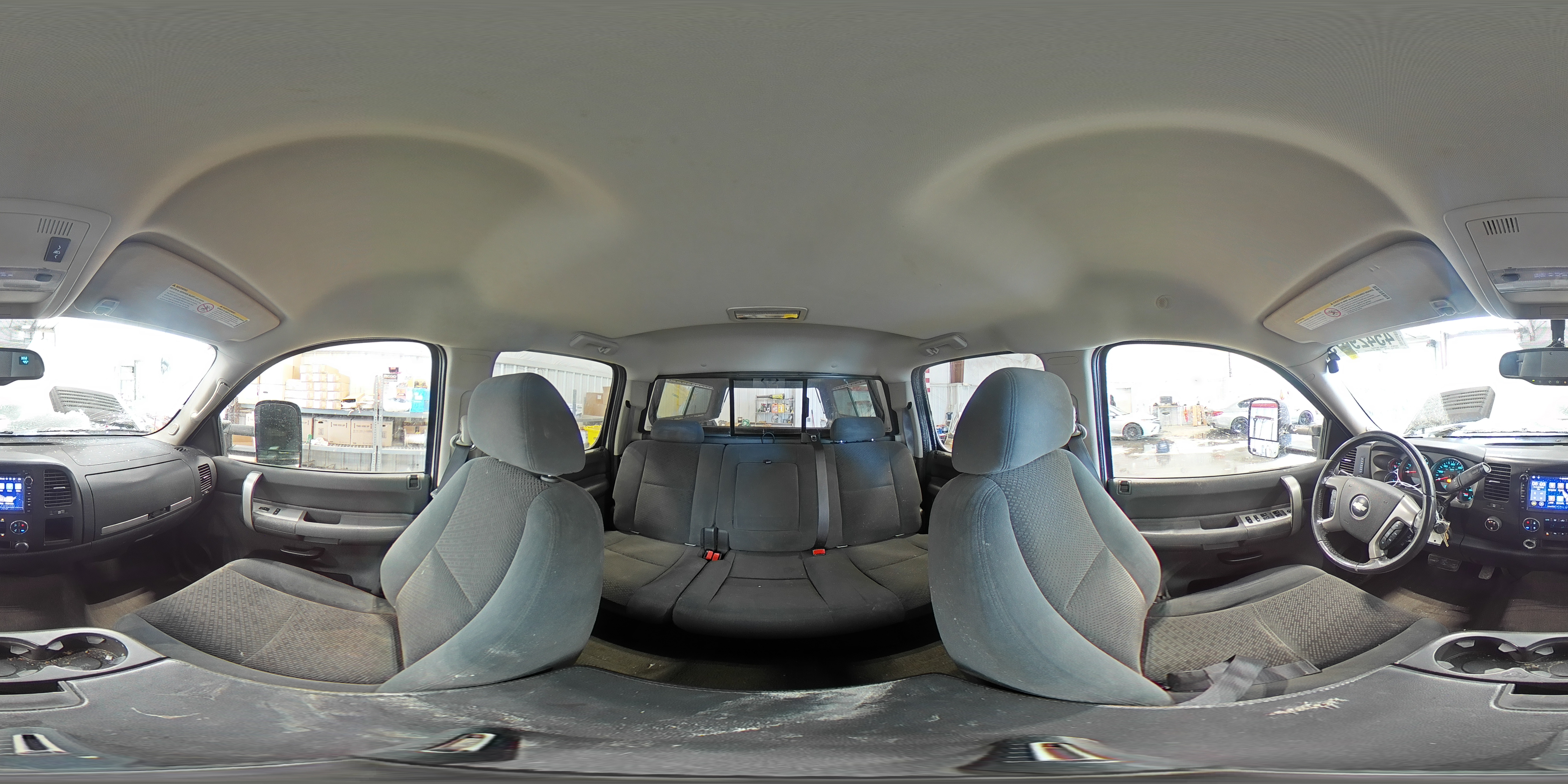 2007 Chevrolet Silverado - Image 12