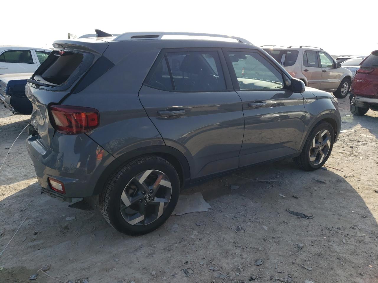 2020 Hyundai Venue - Image 3