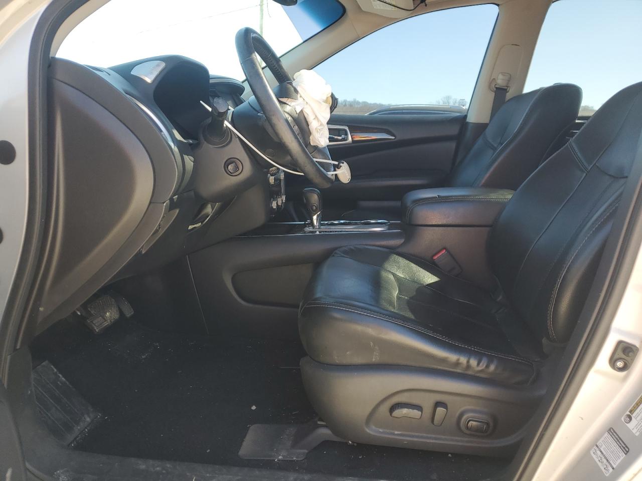 2015 Nissan Pathfinder - Image 7