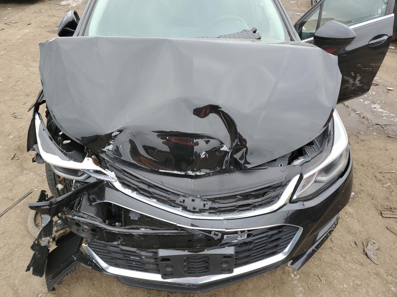 2017 Chevrolet Cruze - Image 11