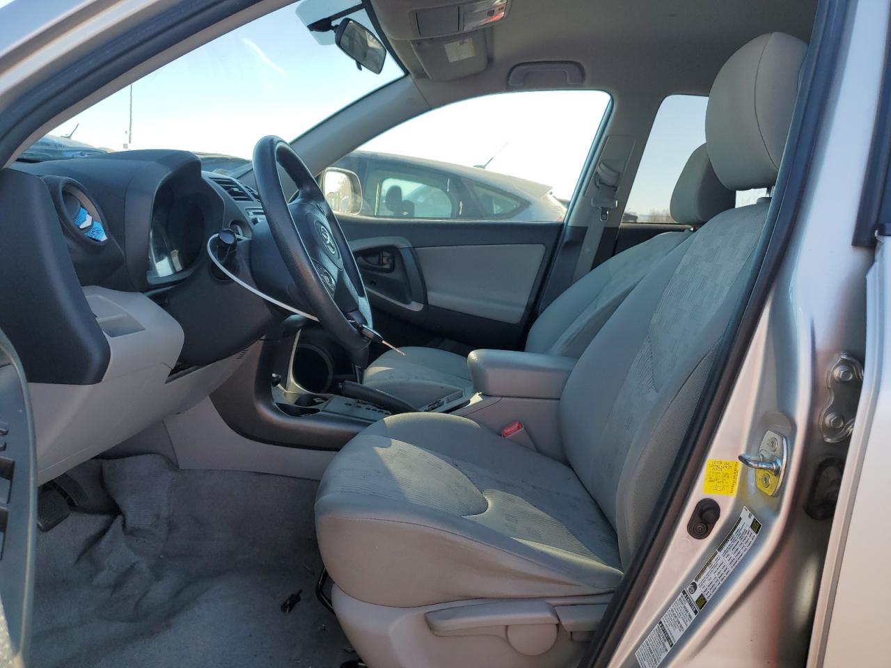 2012 Toyota RAV 4 - Image 7