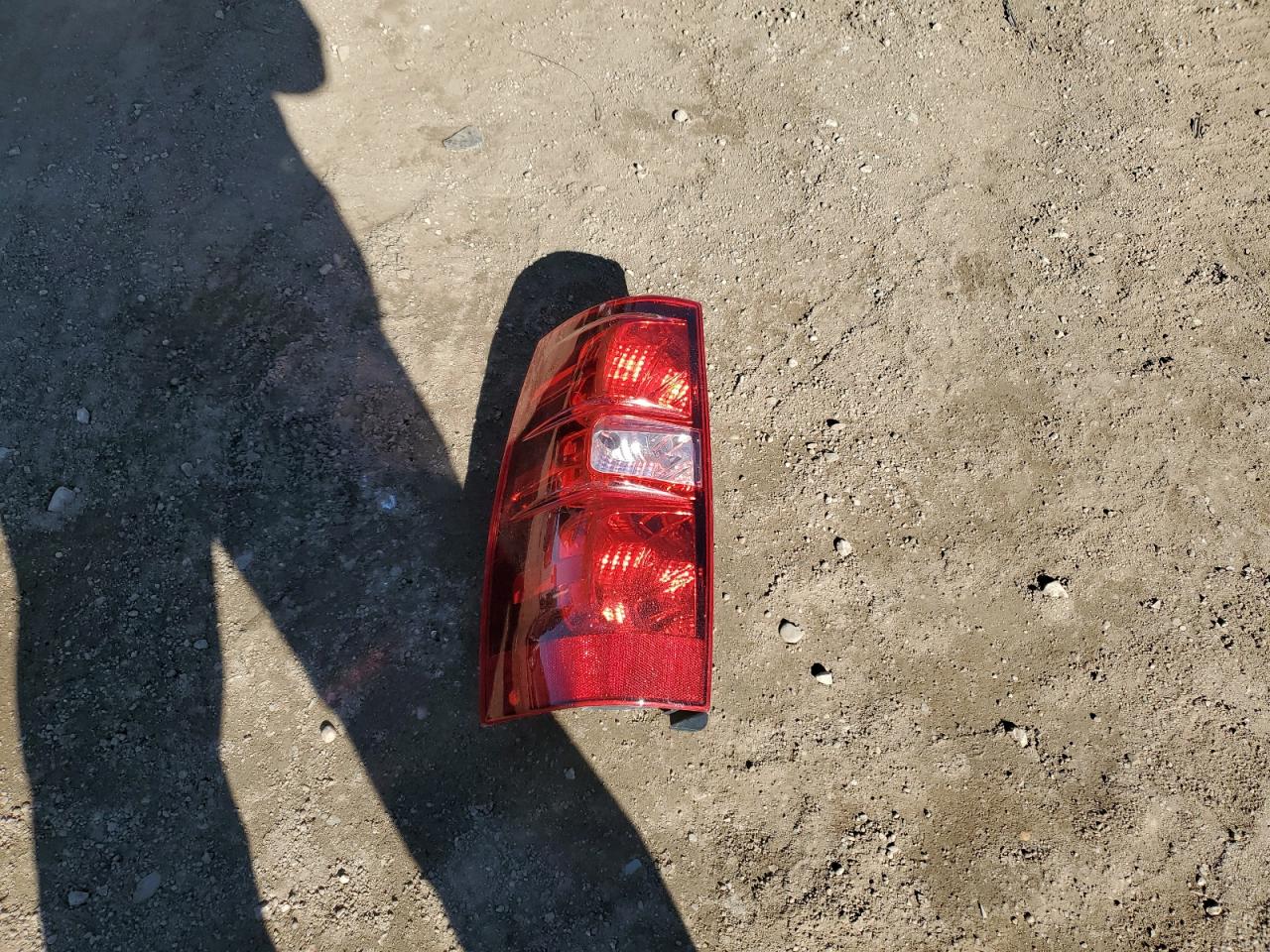 2011 Chevrolet Suburban - Image 15