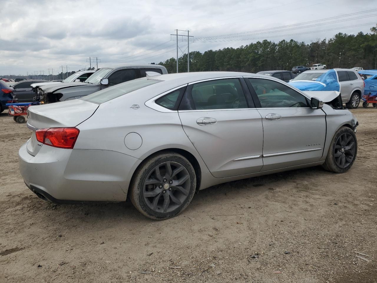 2015 Chevrolet Impala - Image 3