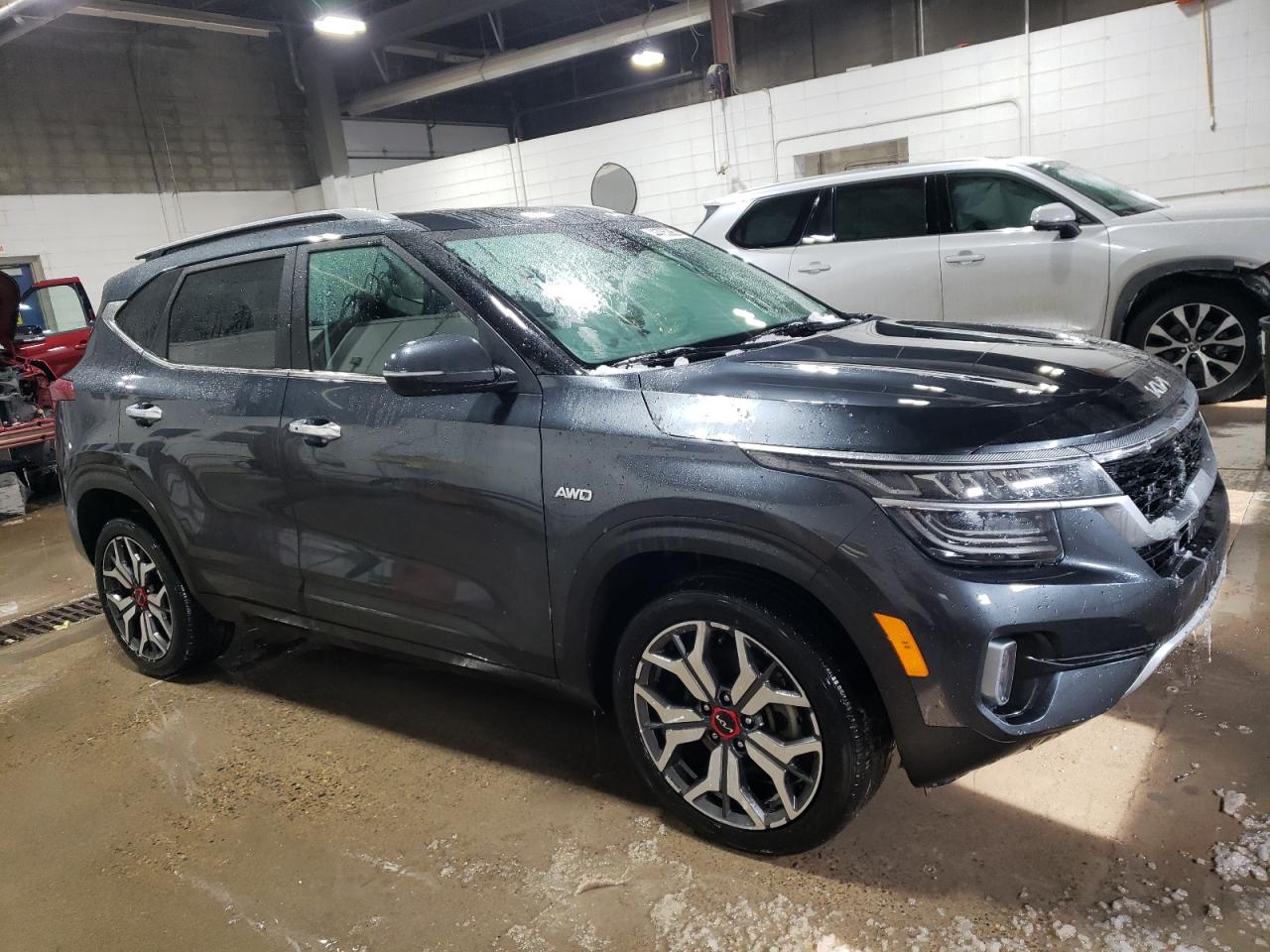 2022 Kia Seltos - Image 4