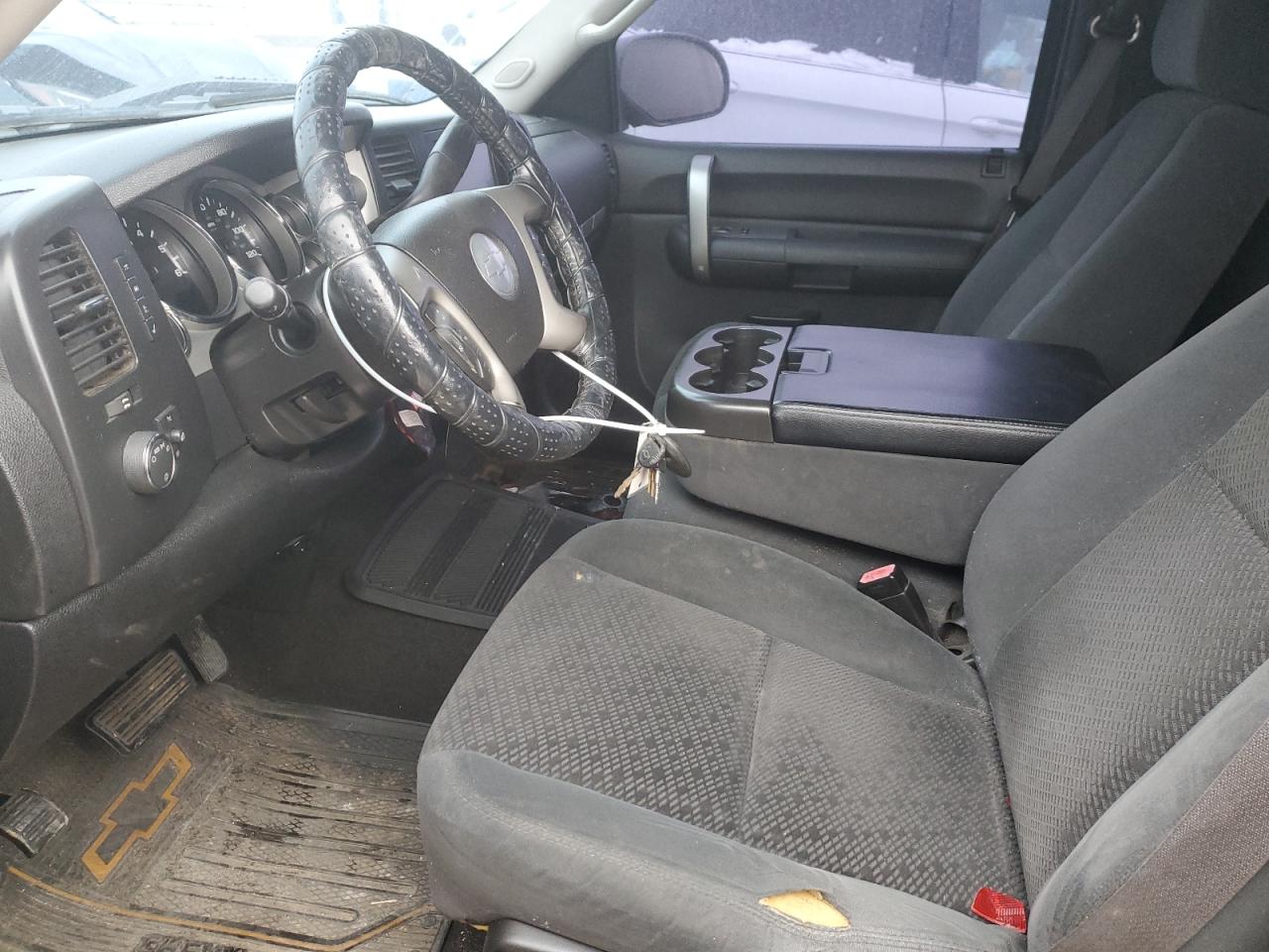 2007 Chevrolet Silverado - Image 7