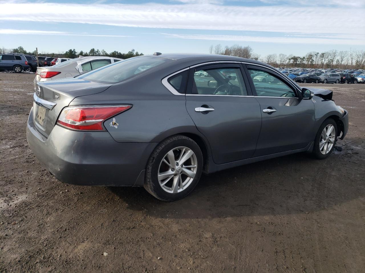 2015 Nissan Altima - Image 3