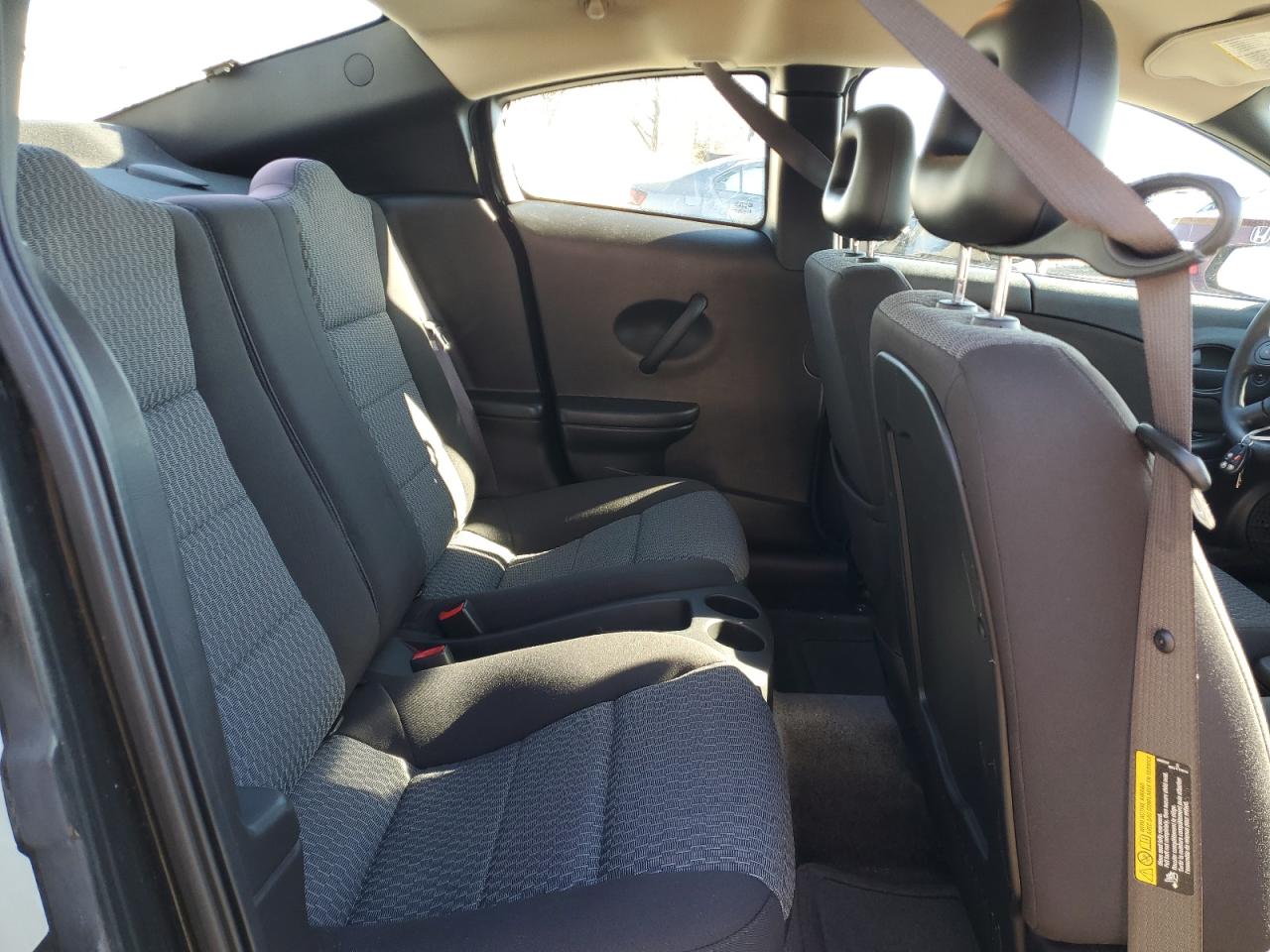 2006 Saturn ION - Image 10