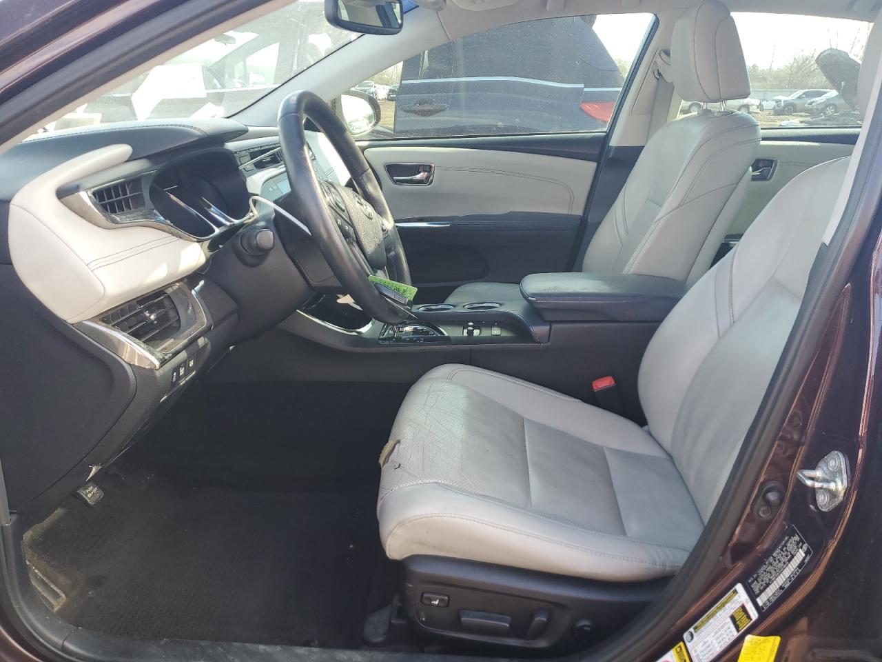 2014 Toyota Avalon - Image 7
