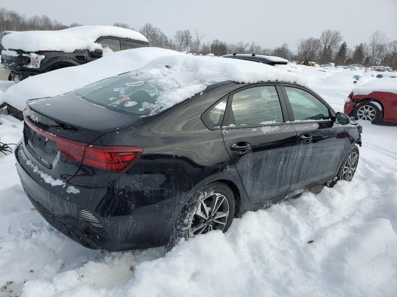 2023 Kia Forte - Image 3
