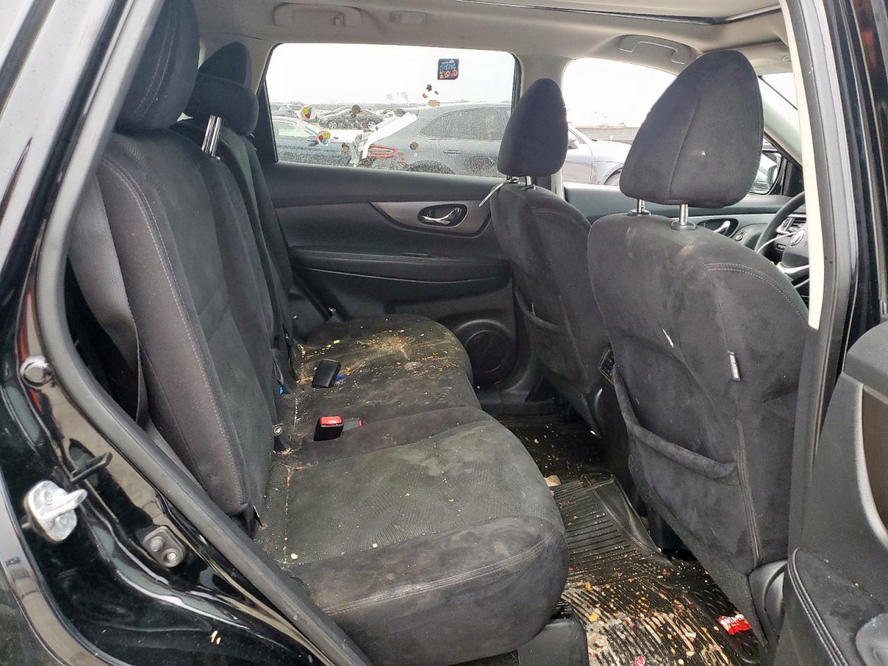 2015 Nissan Rogue - Image 11