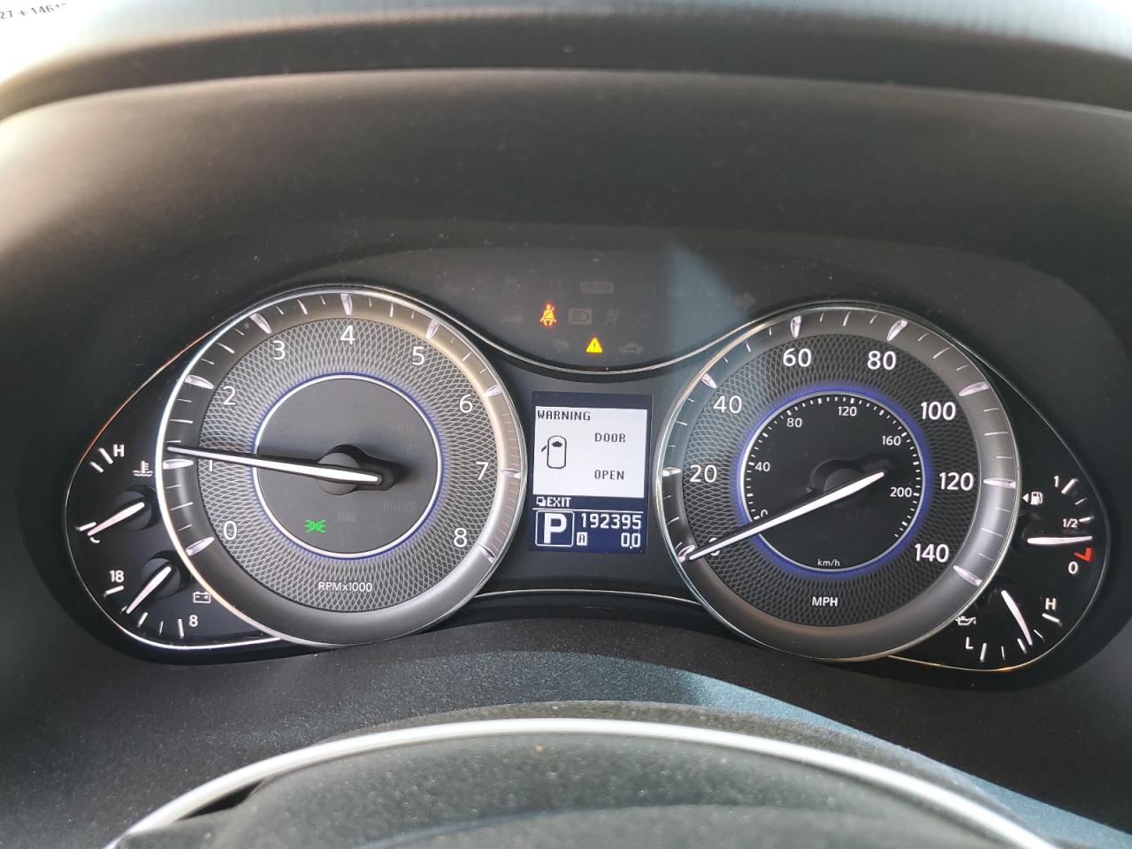 2012 Infiniti QX56 - Image 9