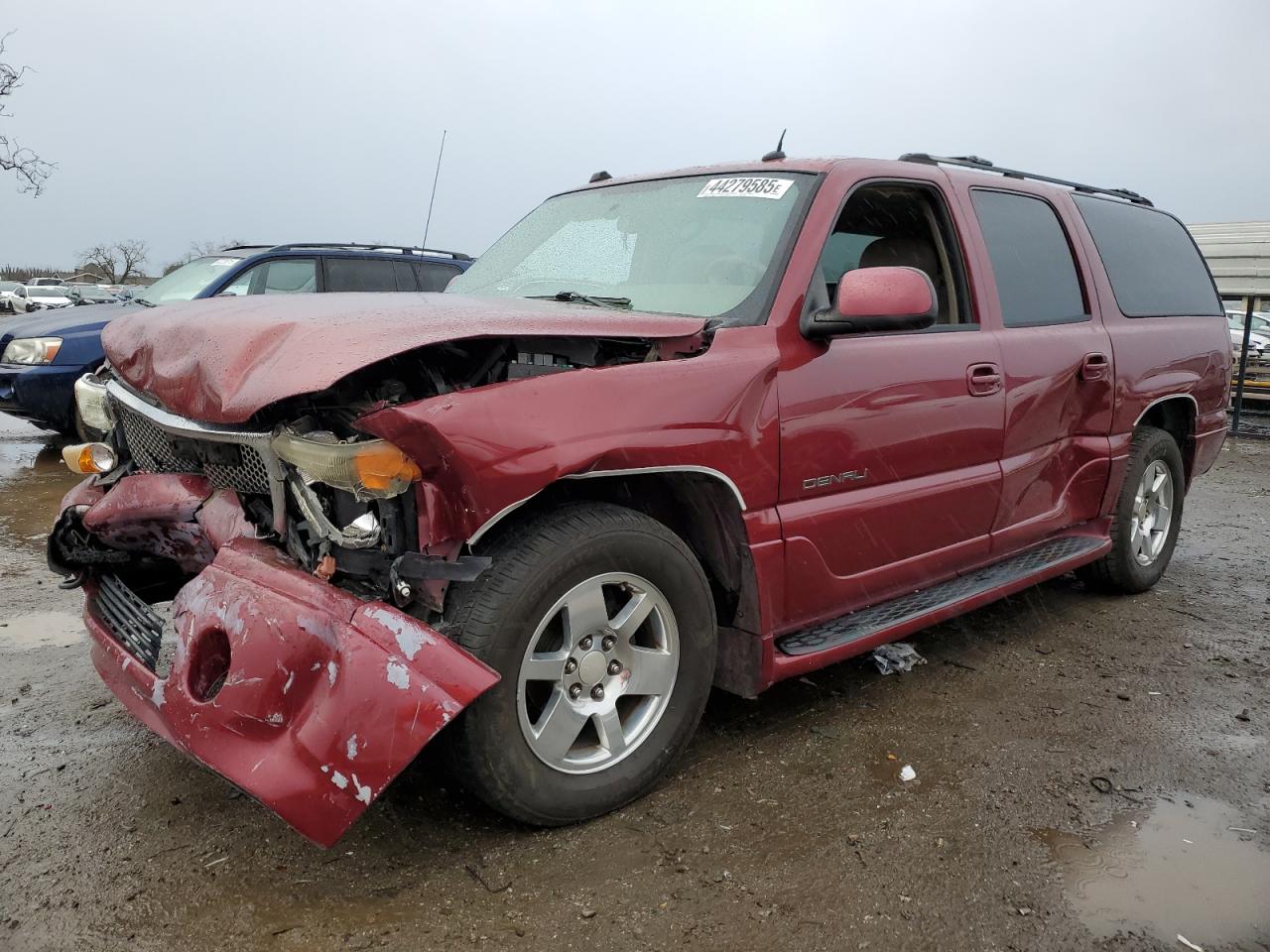 2004 GMC Yukon - Image 1