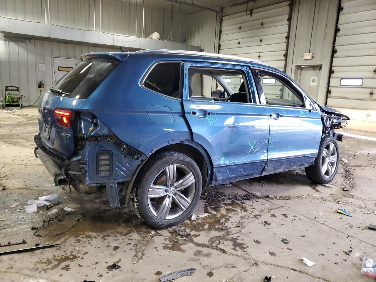 2020 Volkswagen Tiguan - Image 3