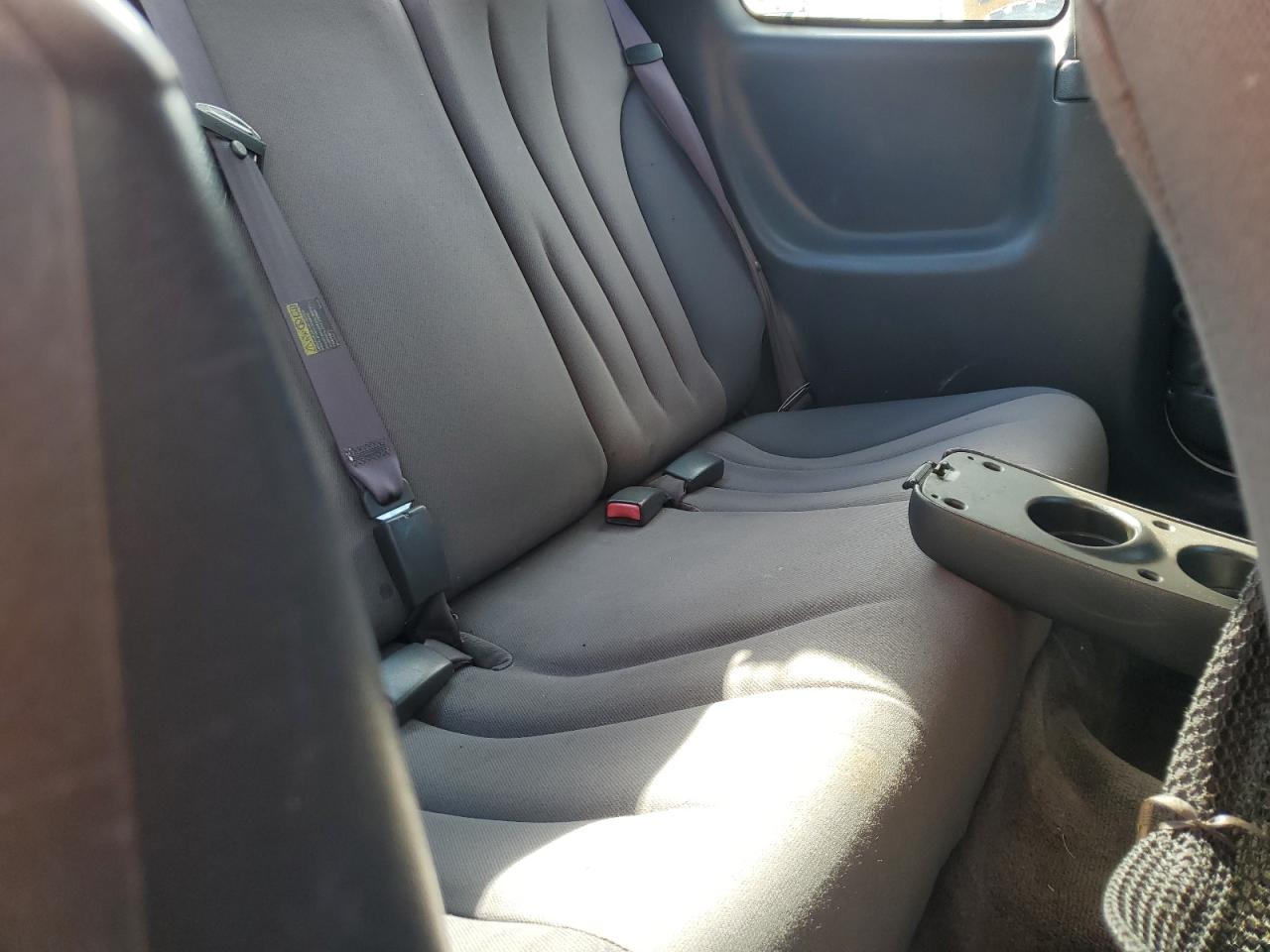 2005 Pontiac Sunfire - Image 10