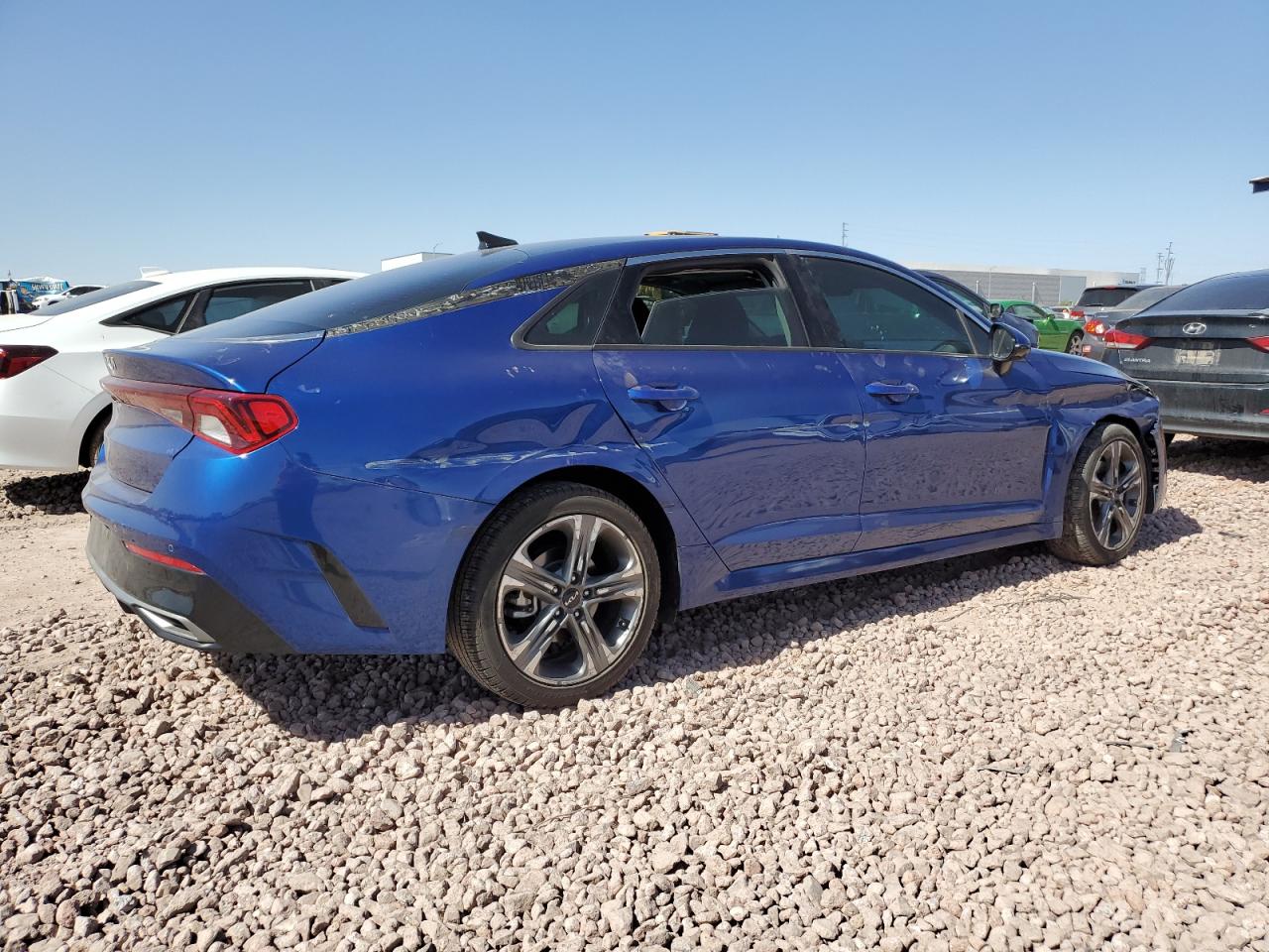 2024 Kia K5 - Image 3
