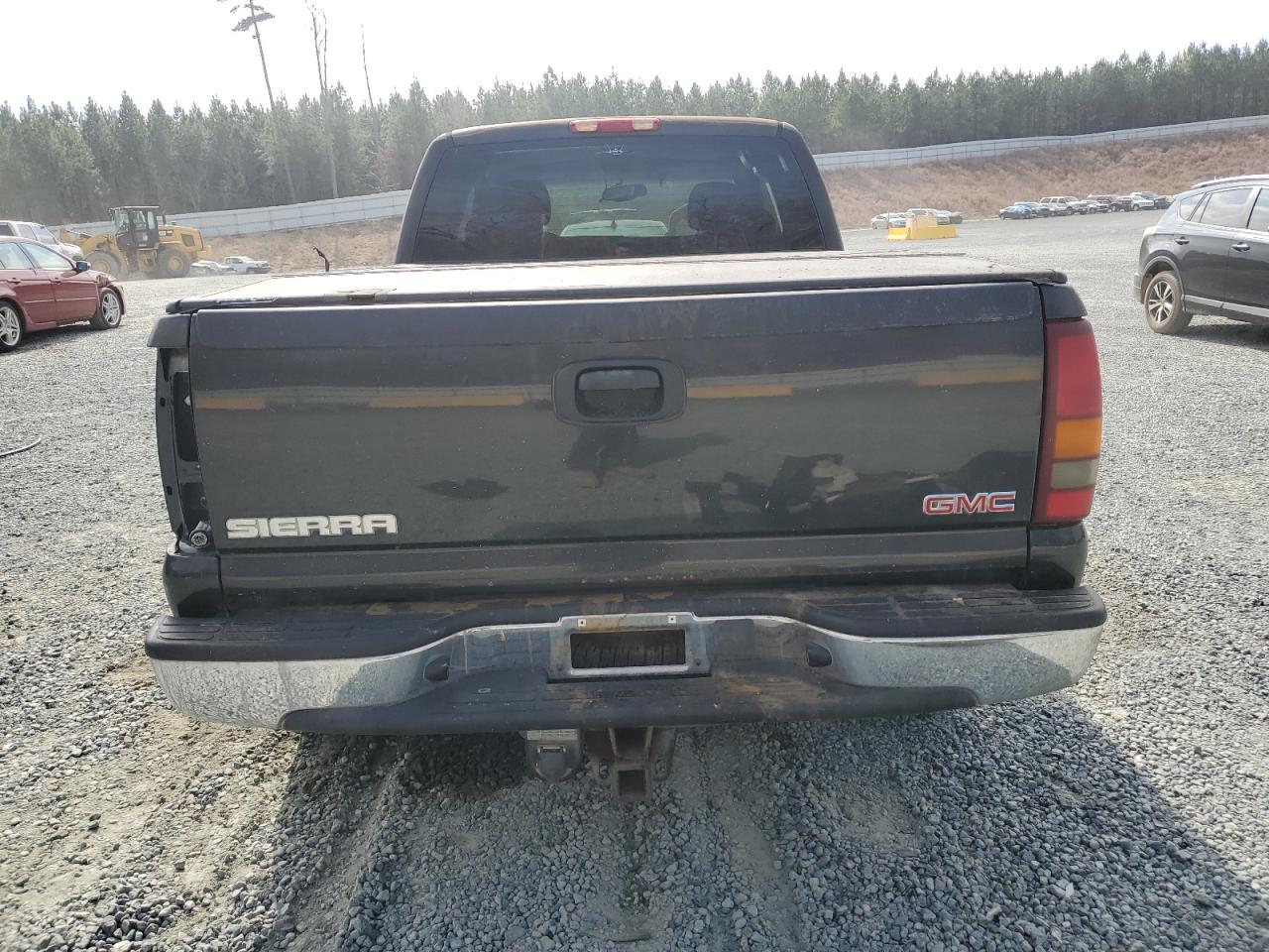 2003 GMC Sierra - Image 6